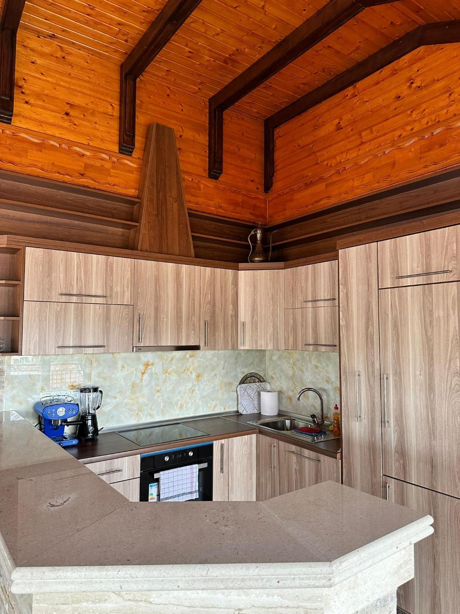 Lux Villa Emina