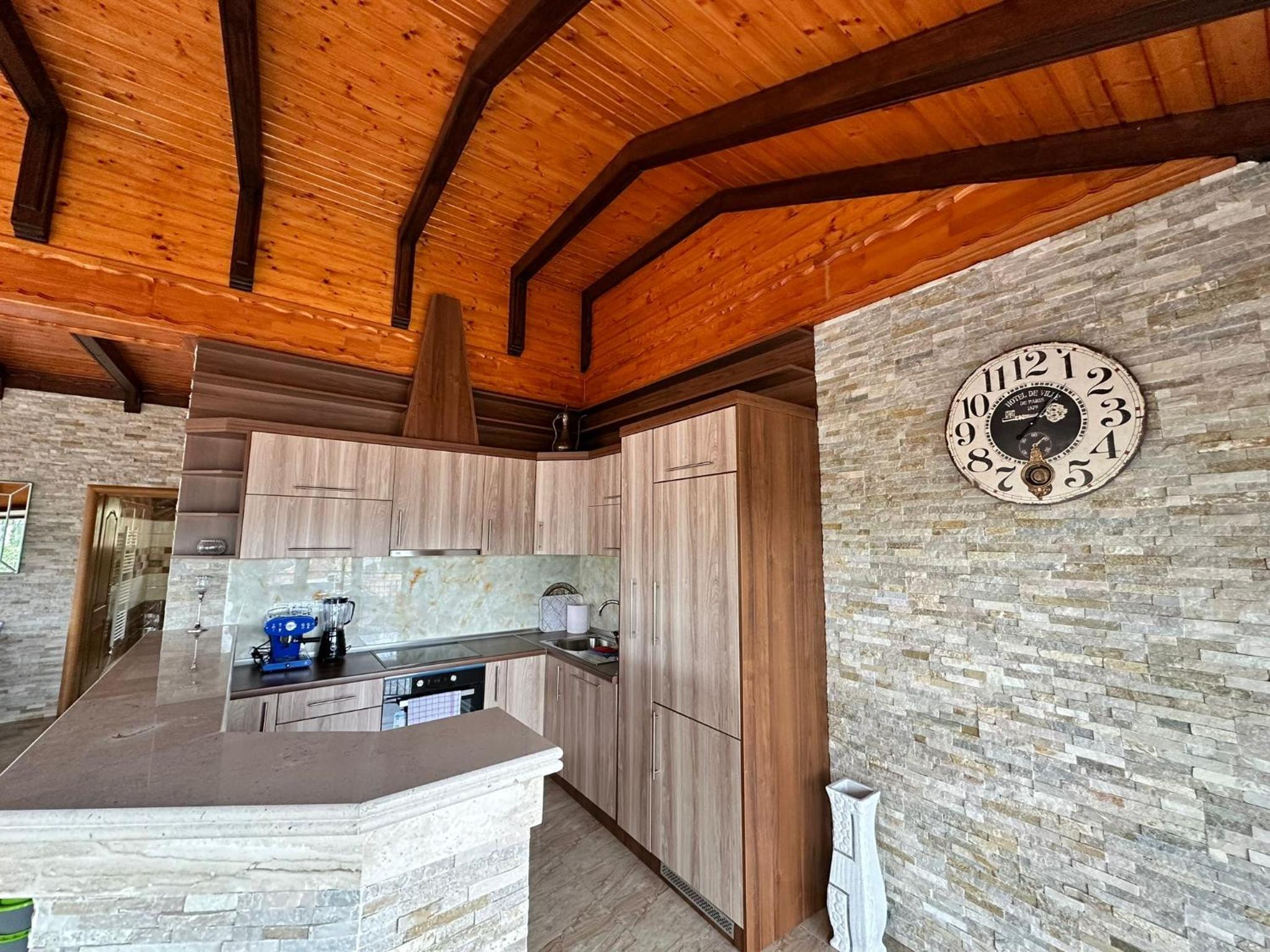 Lux Villa Emina