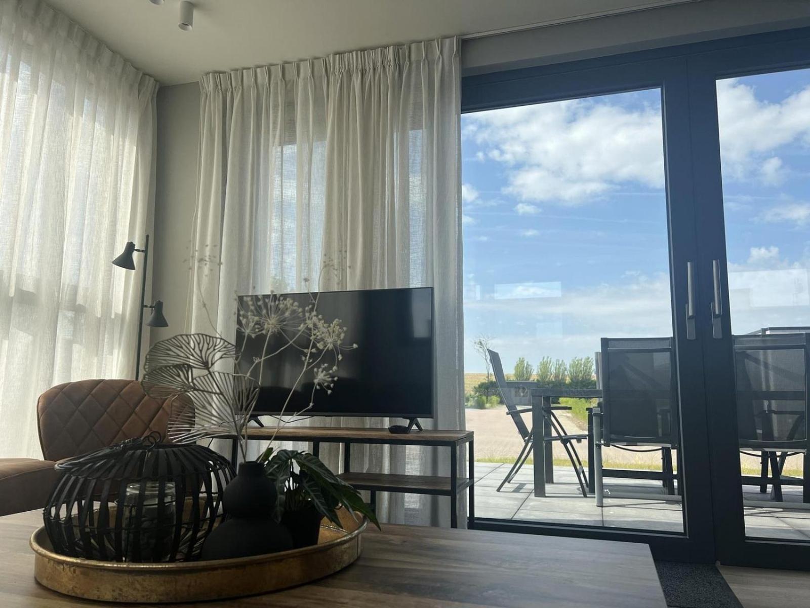 VZ1110 Vakantiechalet in Scherpenisse view 5