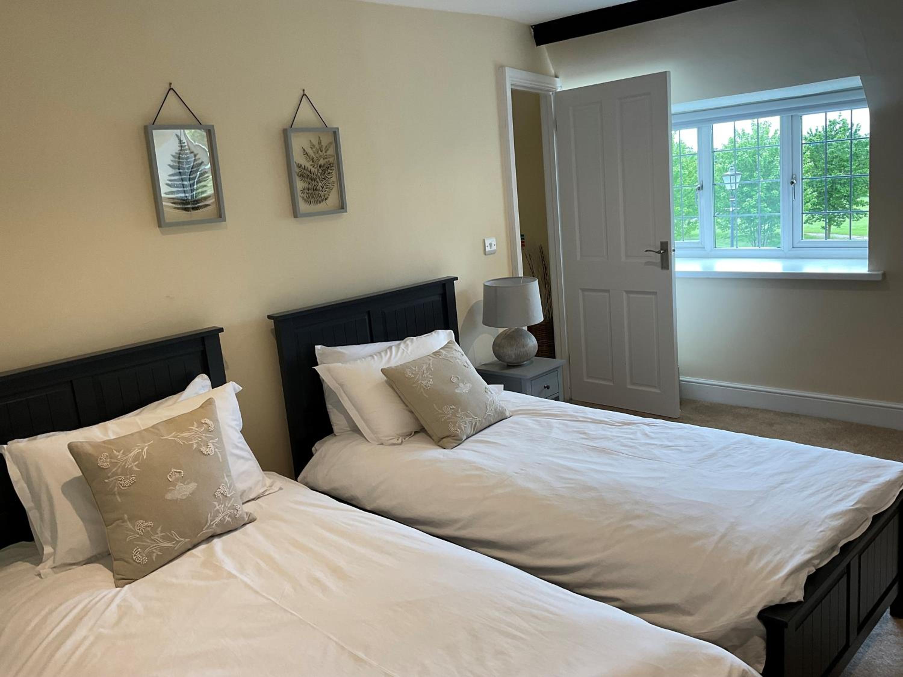 Aynho Cottages