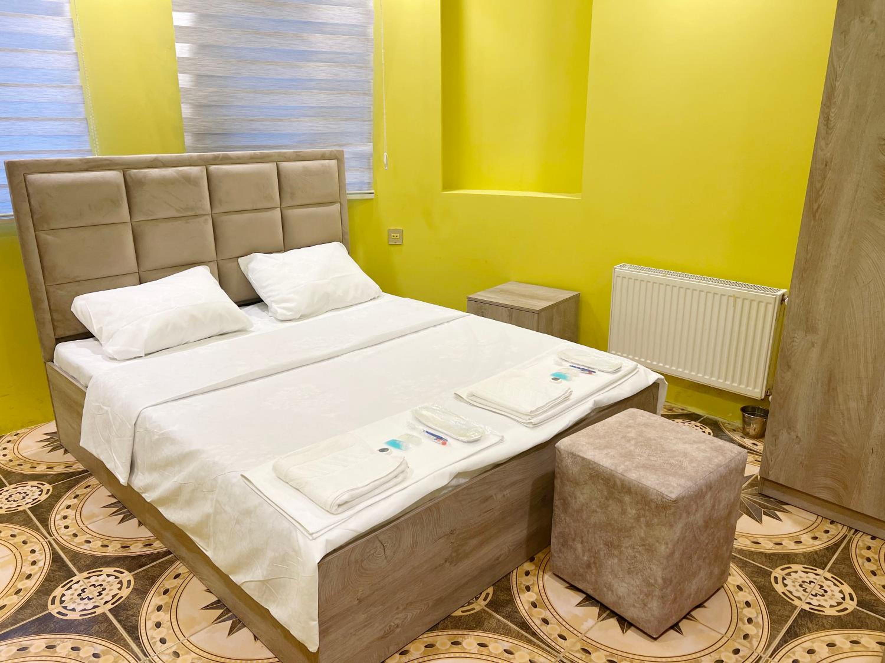 ECO Hotel & Hostel