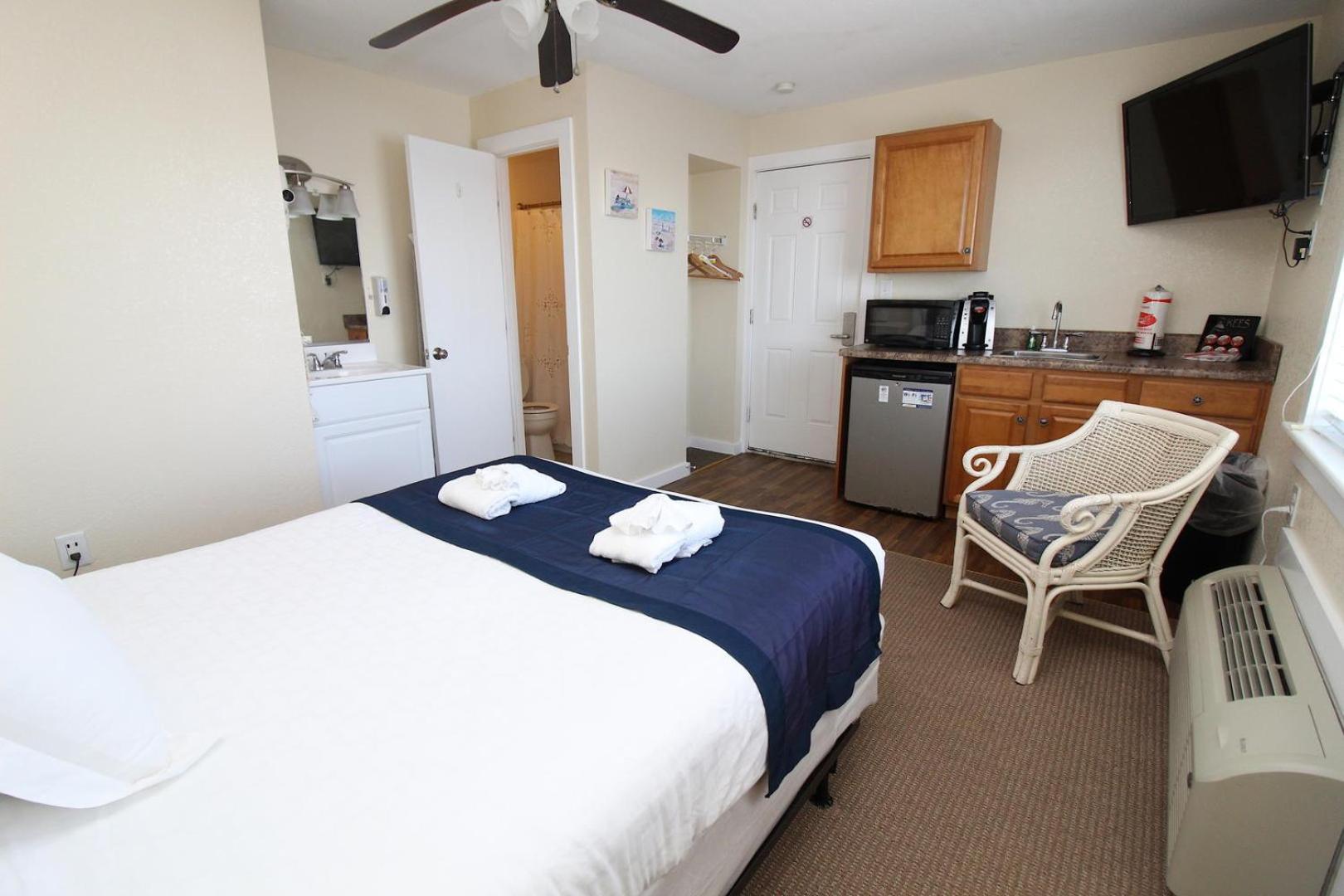 Fin 'N Feather Waterside Inn by Kees Vacations