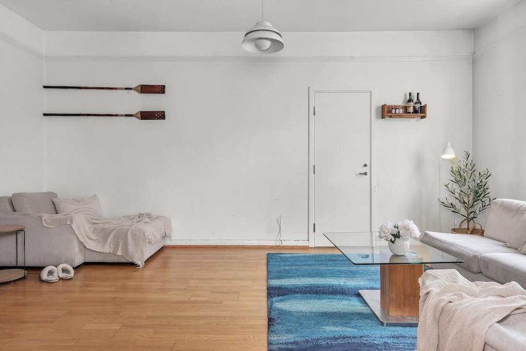 Kanskje den største Airbnb-leiligheten i sentrum! view 2