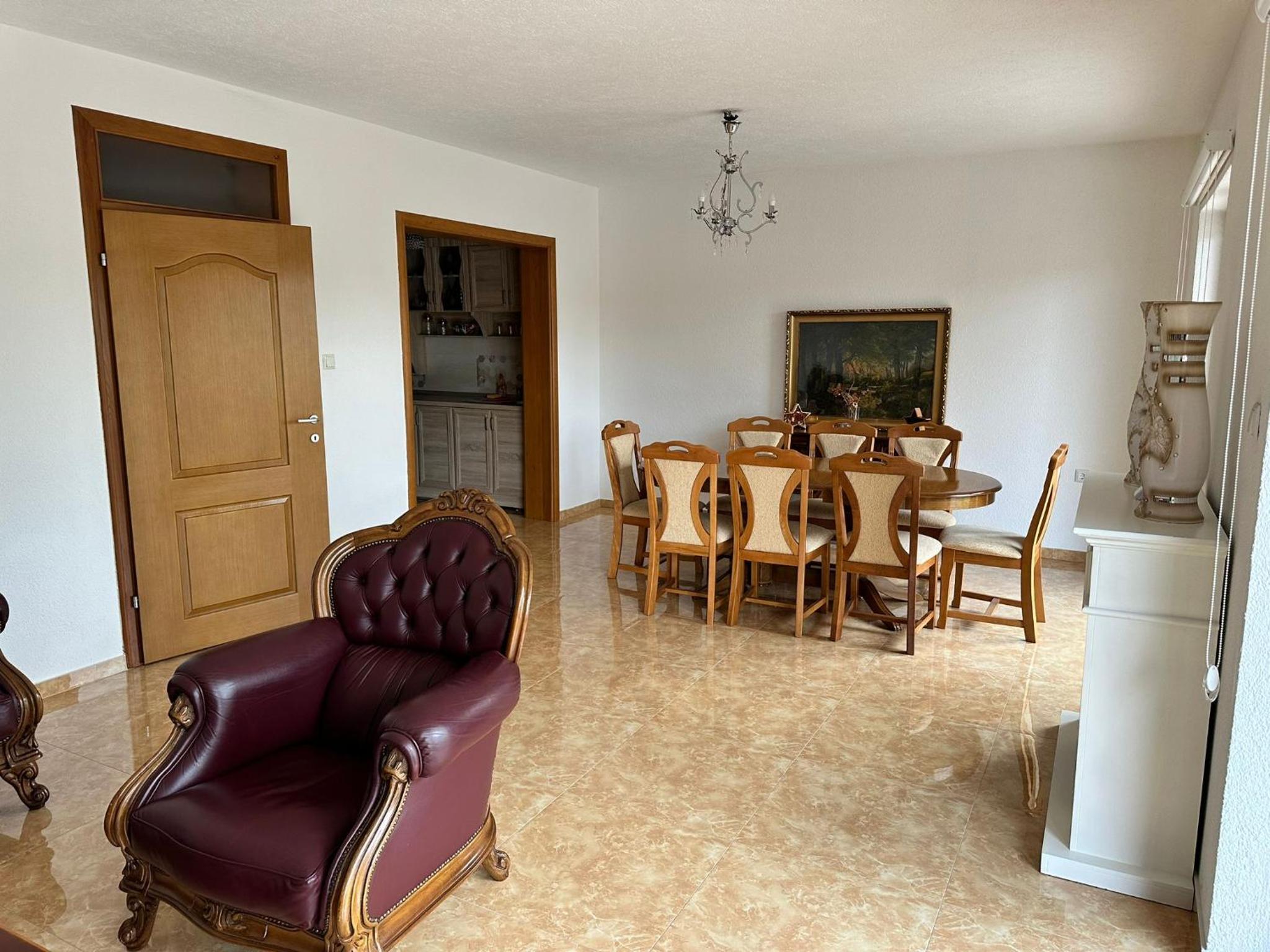 Lux Villa Emina