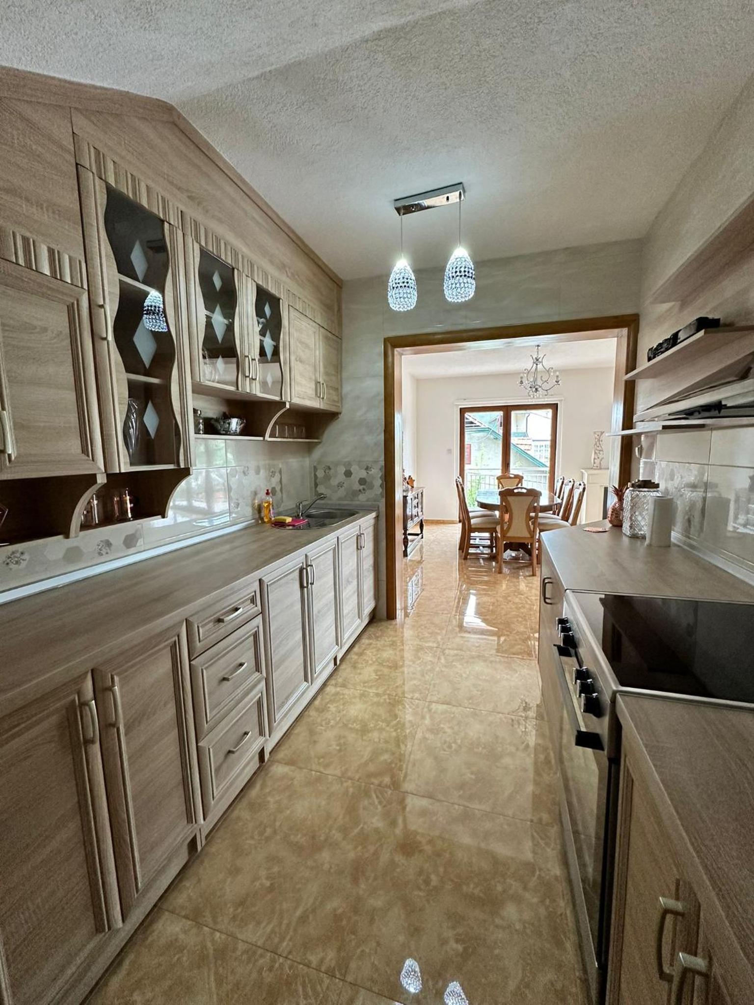 Lux Villa Emina