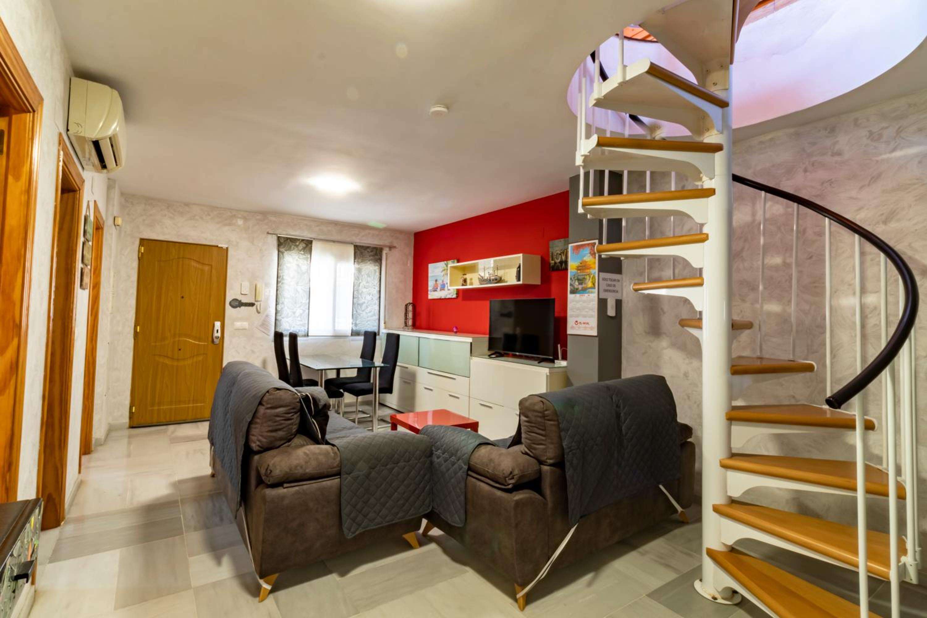 RentitSpain Apartamento Aguamarina con Hermoso Balcón
