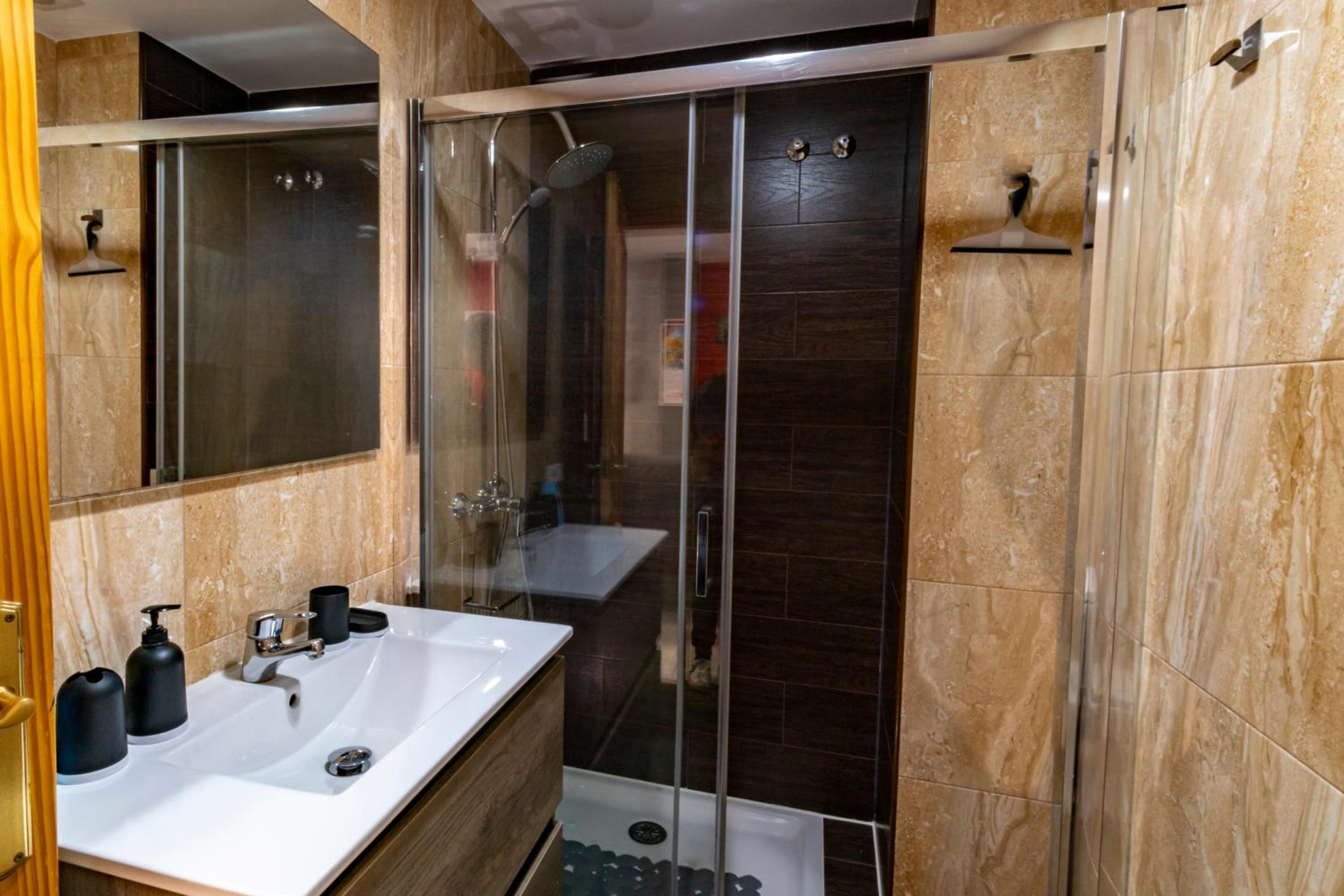 RentitSpain Apartamento Aguamarina con Hermoso Balcón