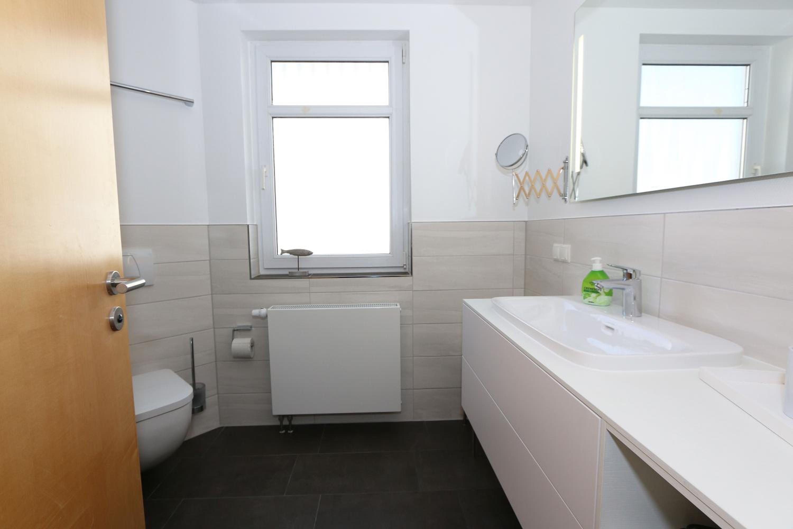Haus Rügenscher Bodden Whg 06 mit Meerblick