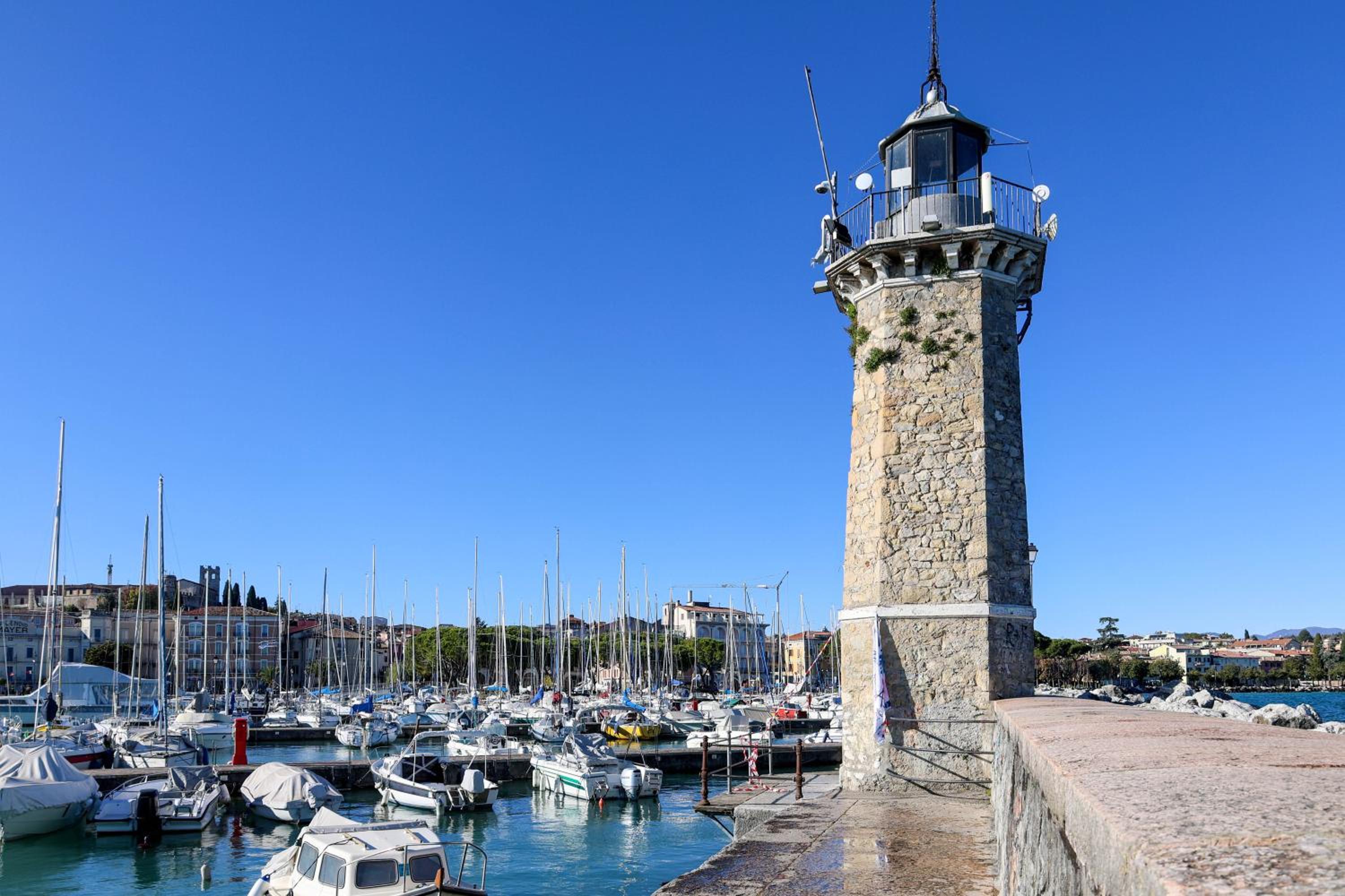 Nel Centro di Desenzano By Case al Lago view 2