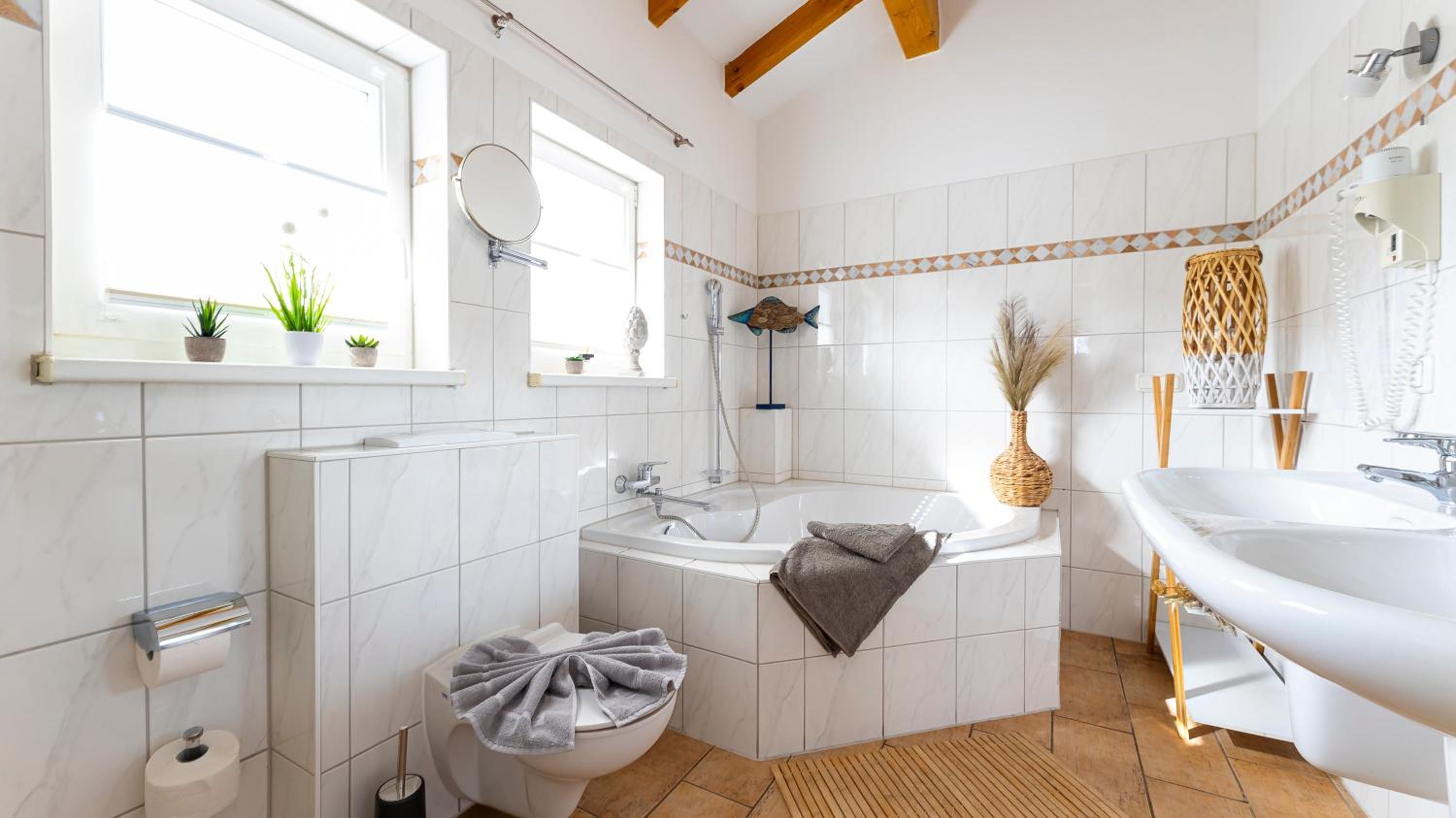 Haus Seeblick mit 9 Wohnungen