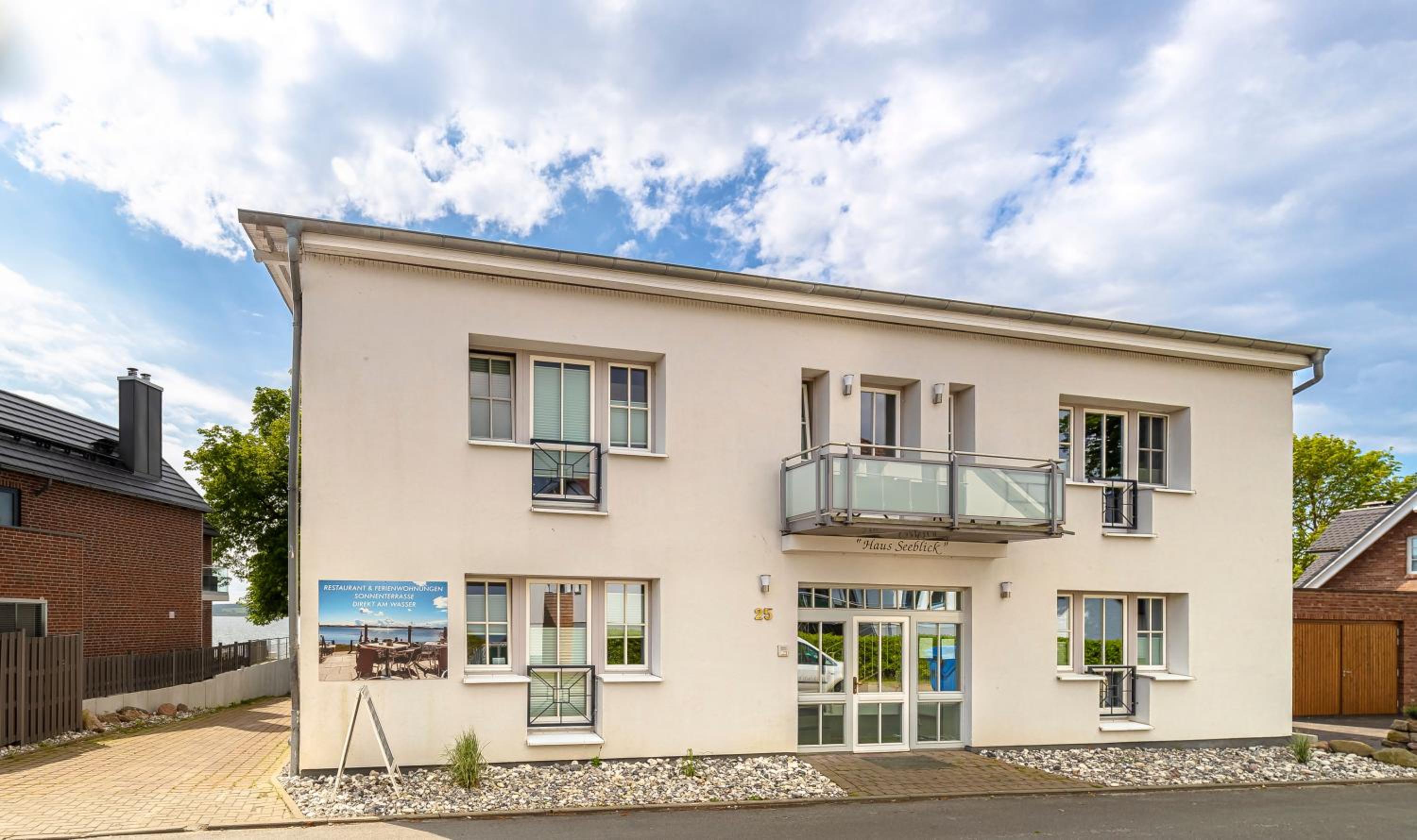 Haus Seeblick mit 9 Wohnungen
