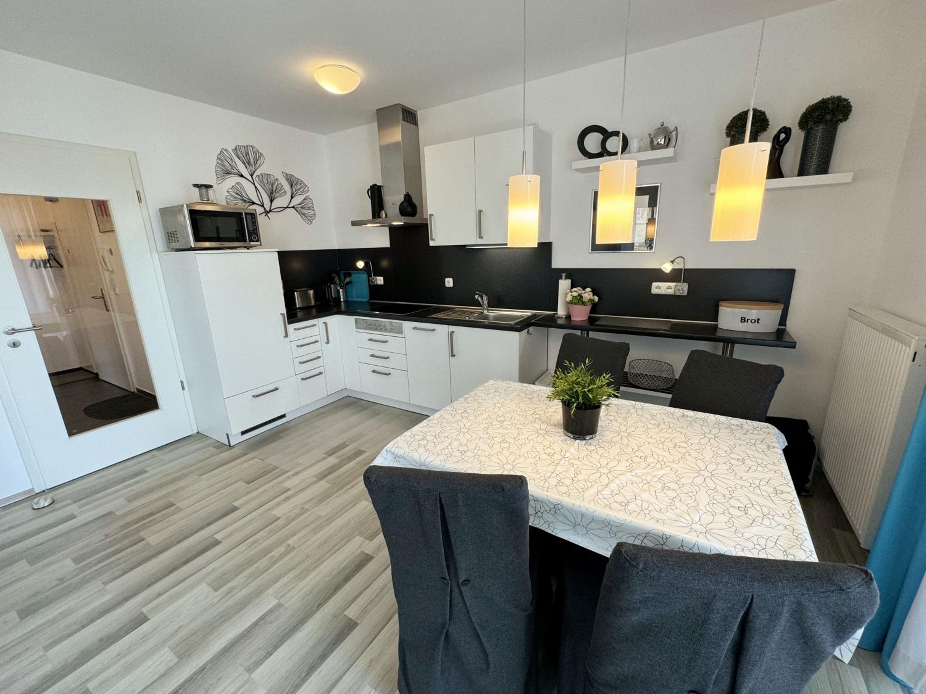 Villa Wilhelmine - Ferienwohnung 04 mit Balkon