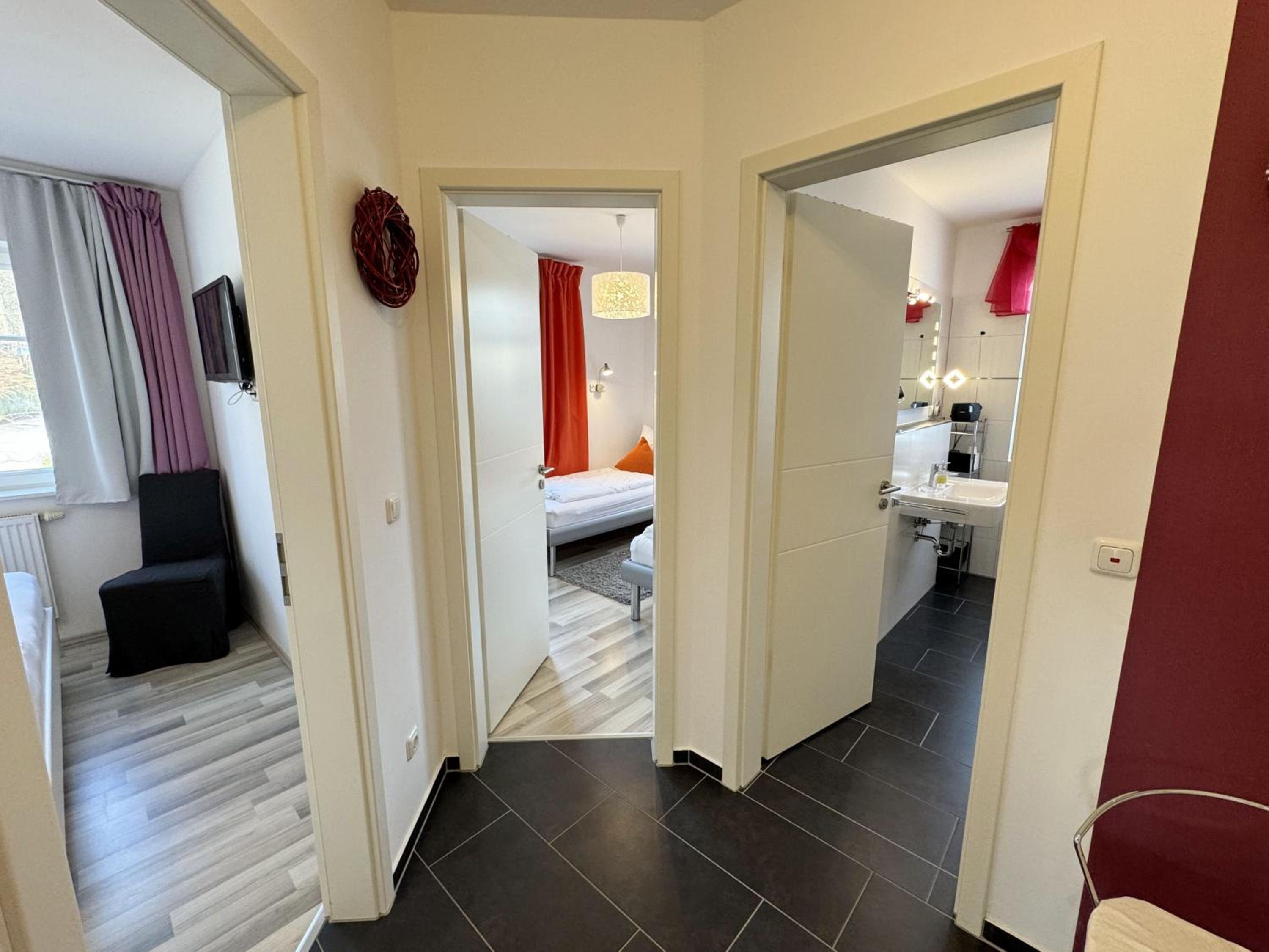 Villa Wilhelmine - Ferienwohnung 04 mit Balkon