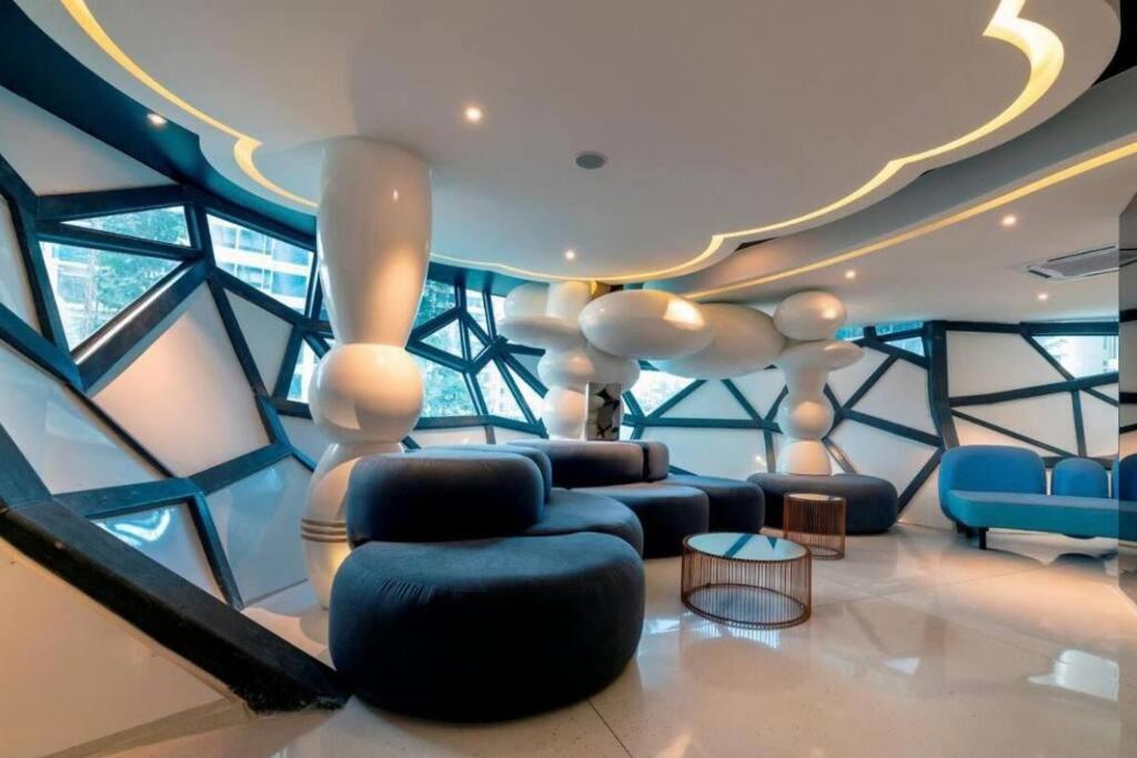 Stylish KLCC 2 Bedroom Apartment