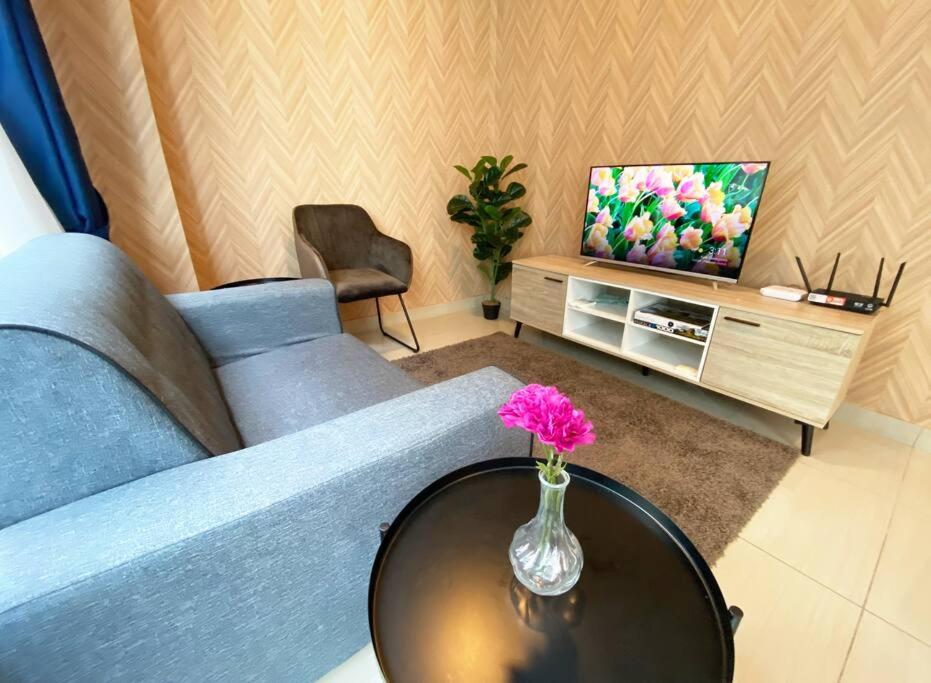 Stylish KLCC 2 Bedroom Apartment
