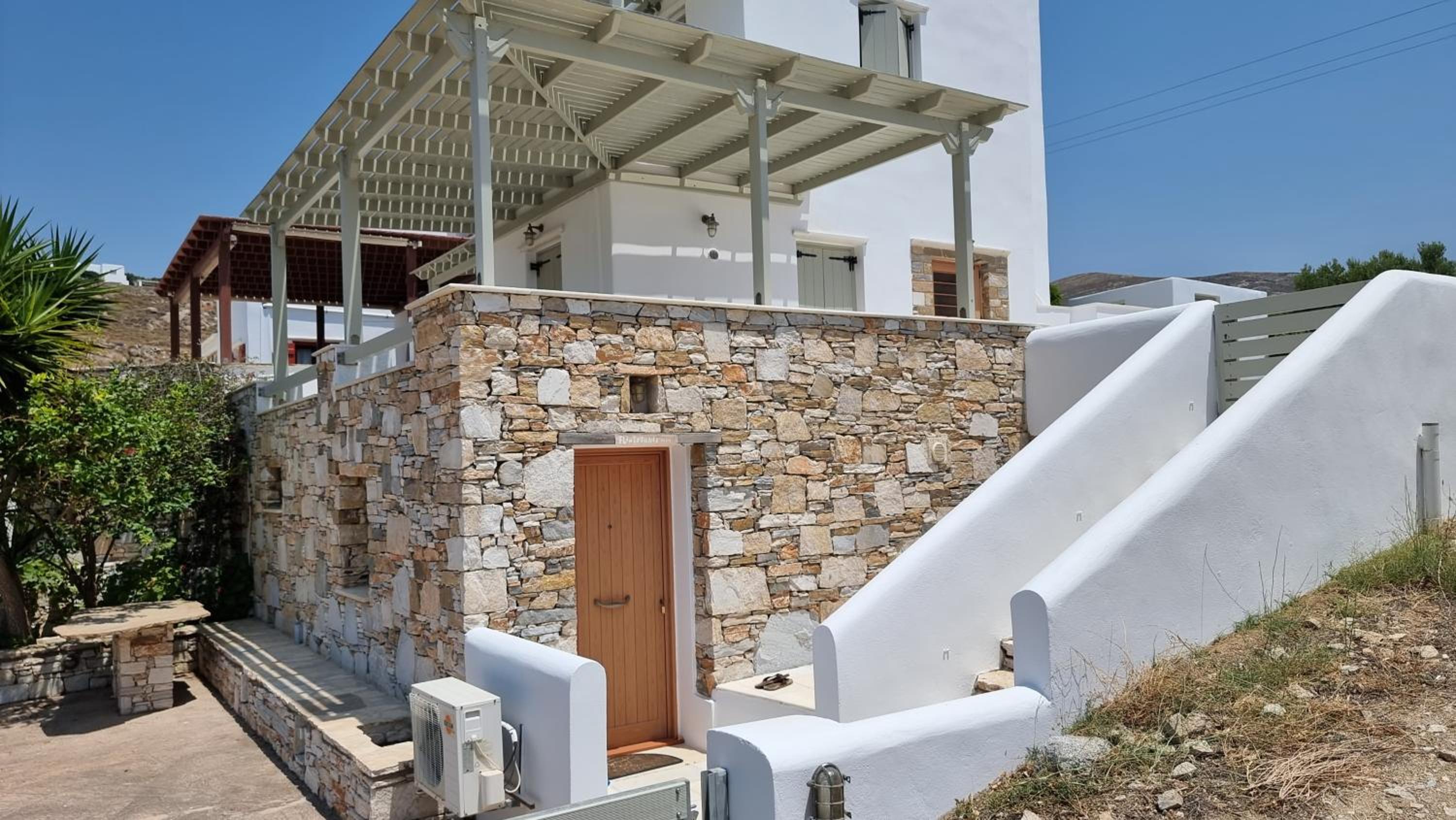 Flintstones Summer House - Mikri Vigla