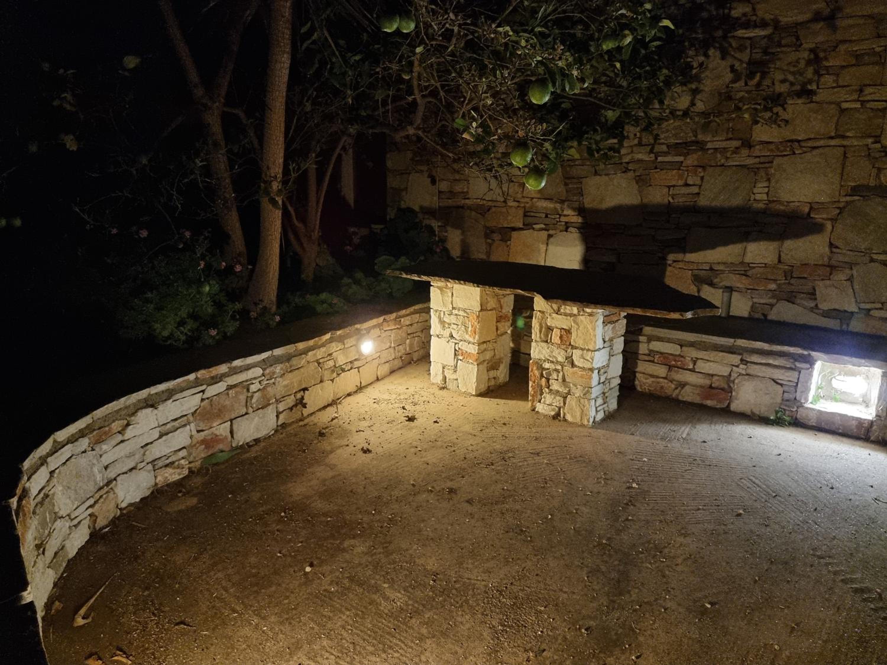 Flintstones Summer House - Mikri Vigla
