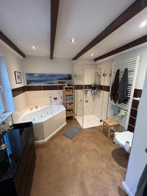Luxuriöses Ferienhaus am Ems Jade Kanal