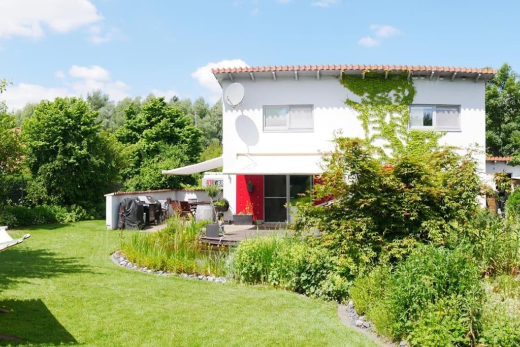 Luxuriöses Ferienhaus am Ems Jade Kanal
