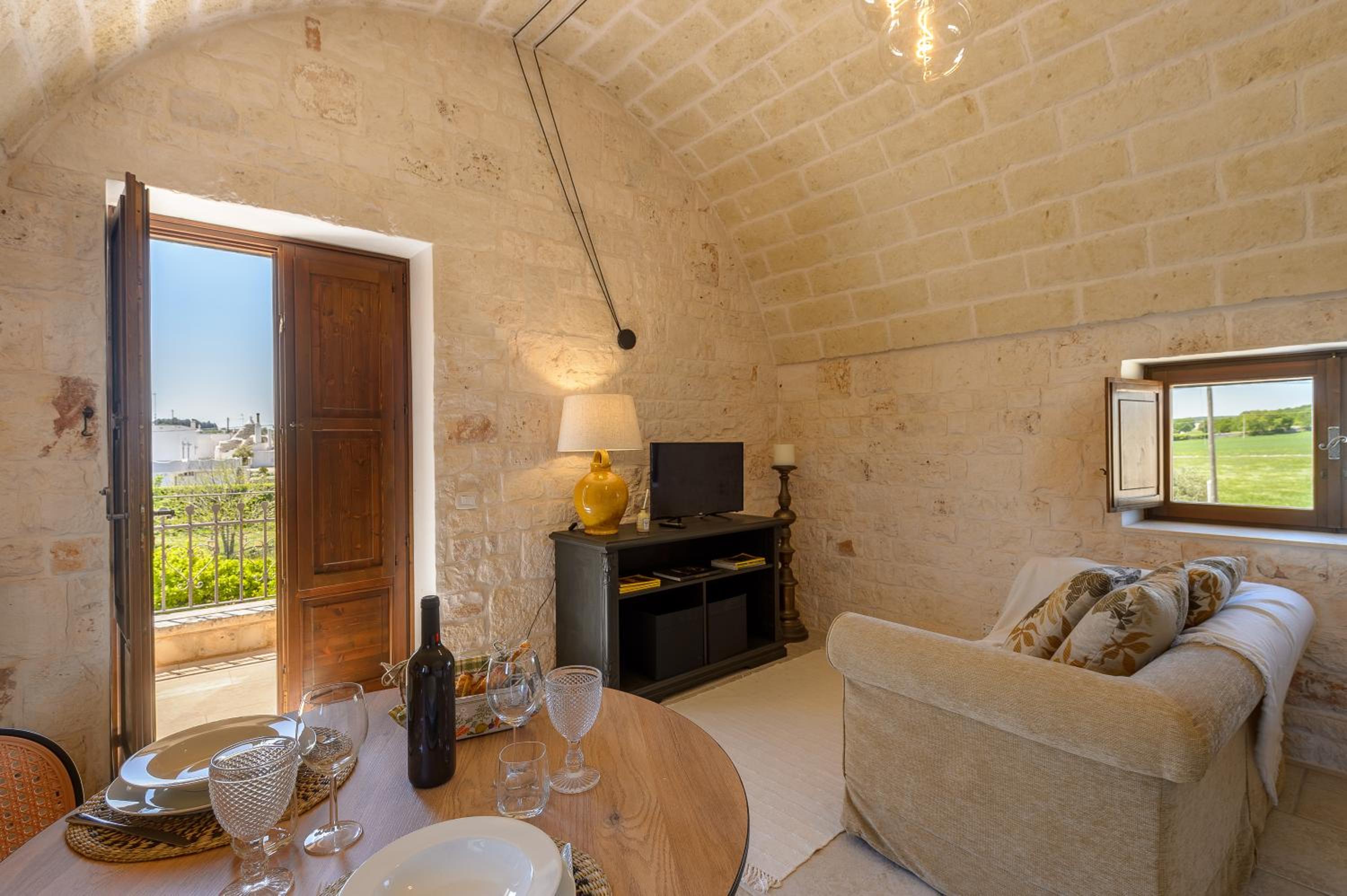 Trulli Nigri Holidays with private swimming pool