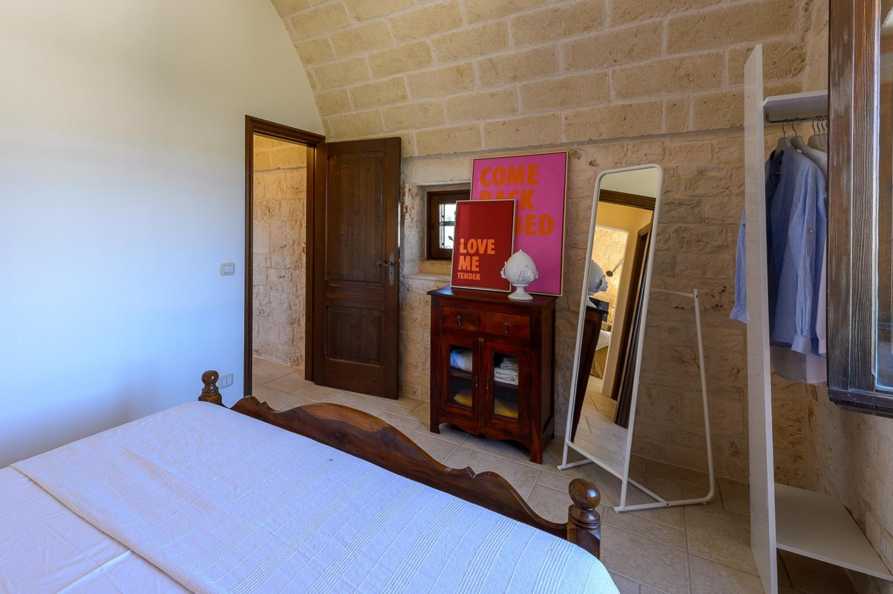 Trulli Nigri Holidays with private swimming pool