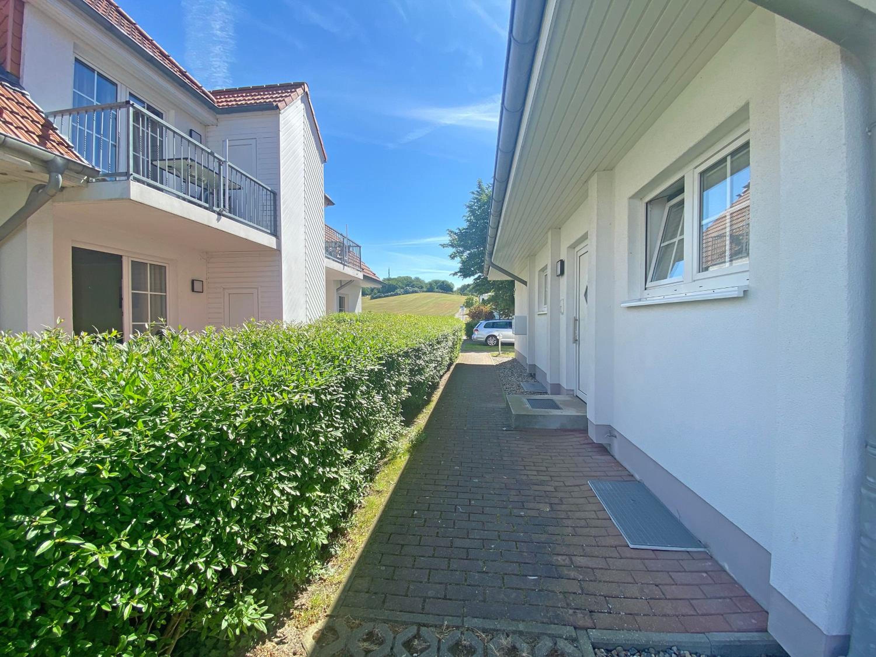 Haus Lotsenberg Apartments mit 8 Ferienwohnungen view 3