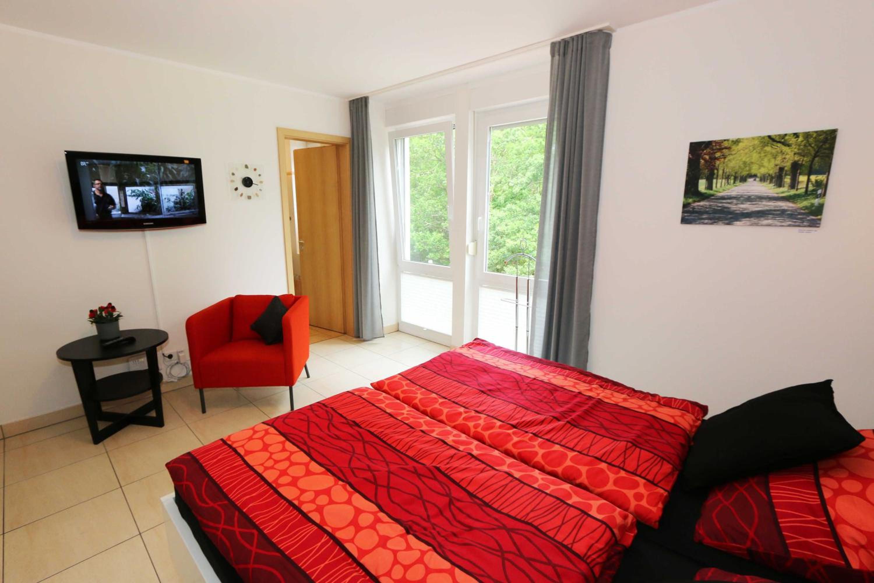 Villa Salus Whg 5 Auszeit - mit 2 Bädern und Balkon