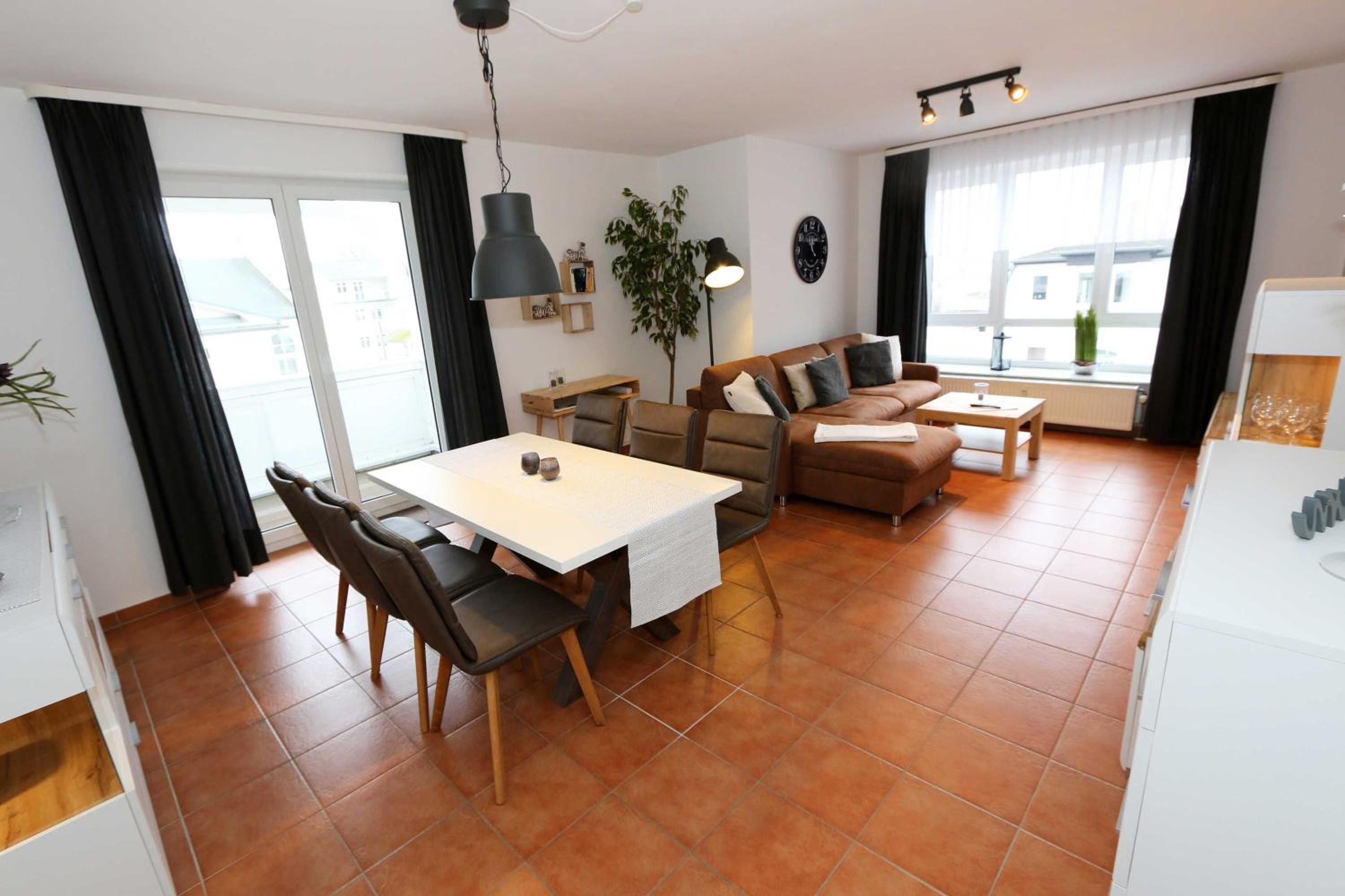 Haus Holstein - Wohnung 11 mit Balkon