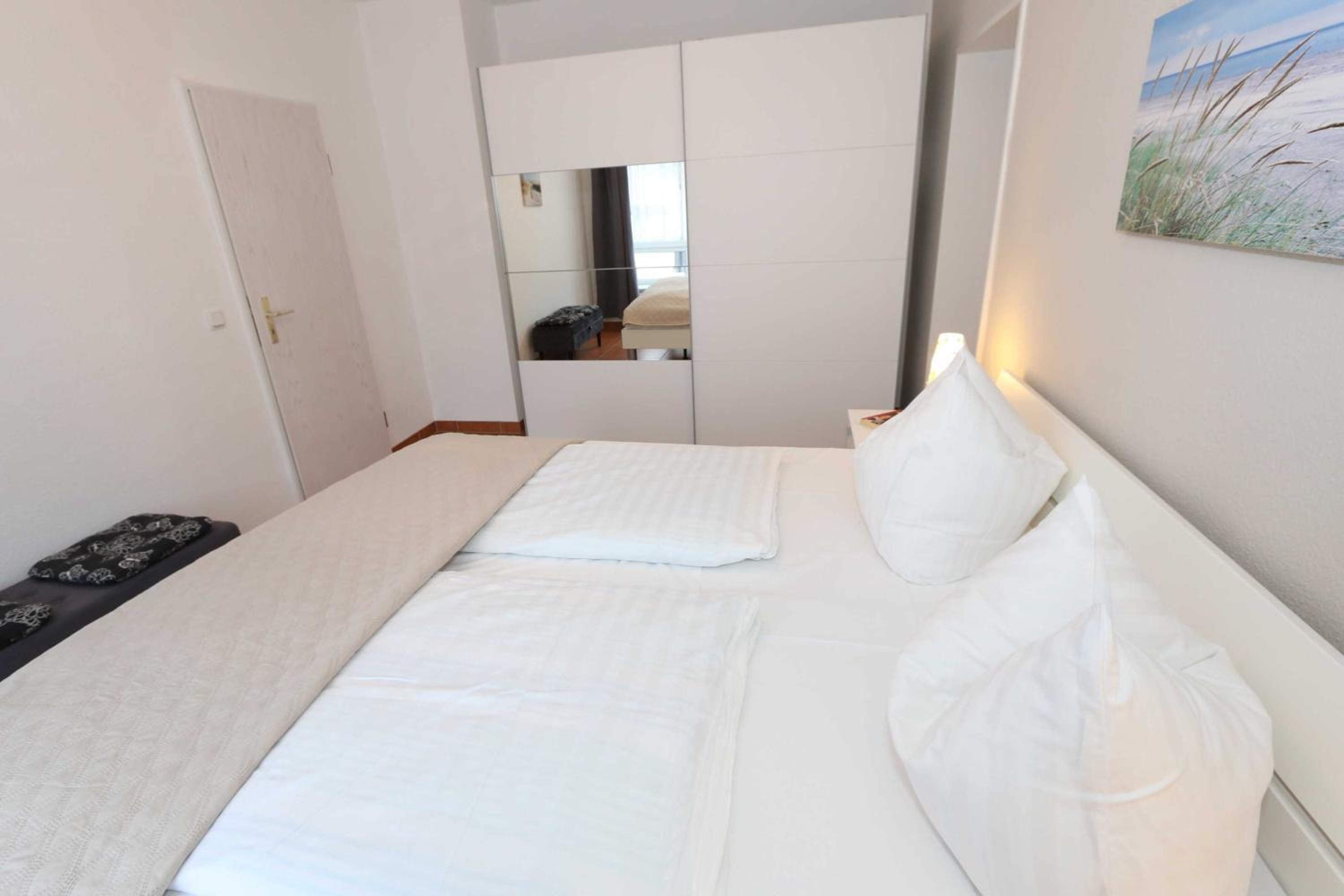 Haus Holstein - Wohnung 11 mit Balkon