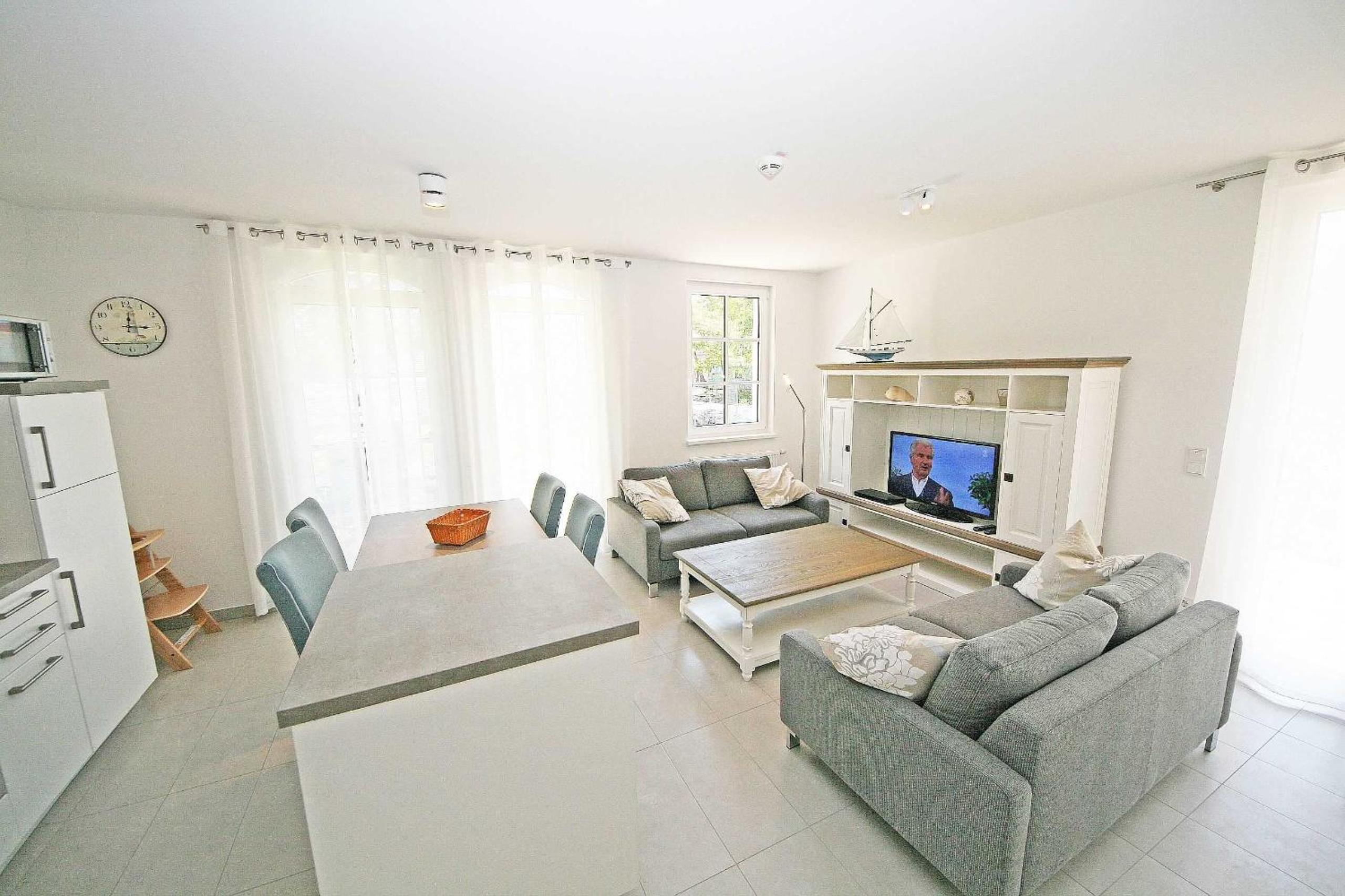 Haus Meeresblick - Ferienwohnung C 001 Dünenblick mit Terrasse