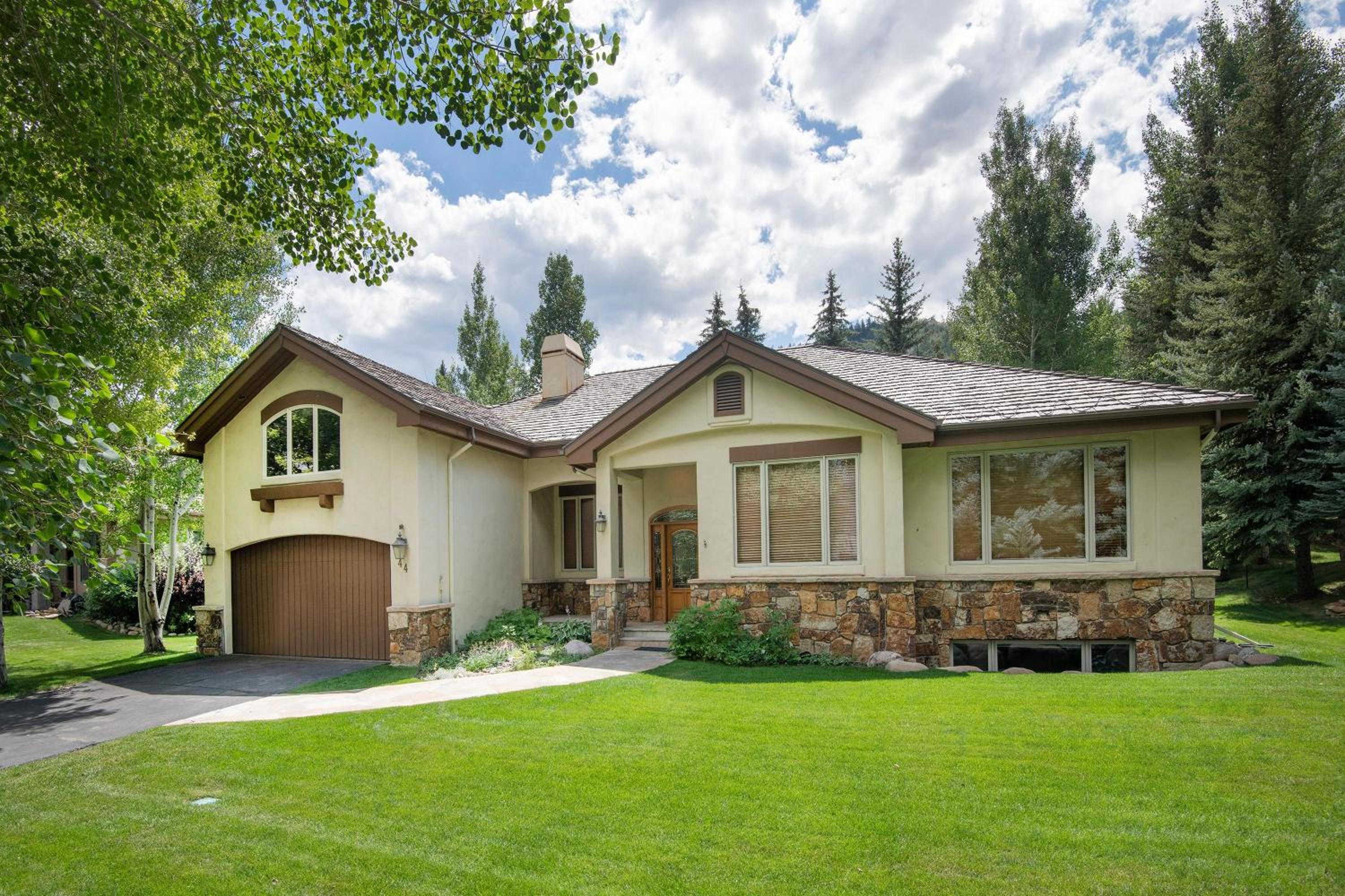 44 Aspen Meadow Drive view 2