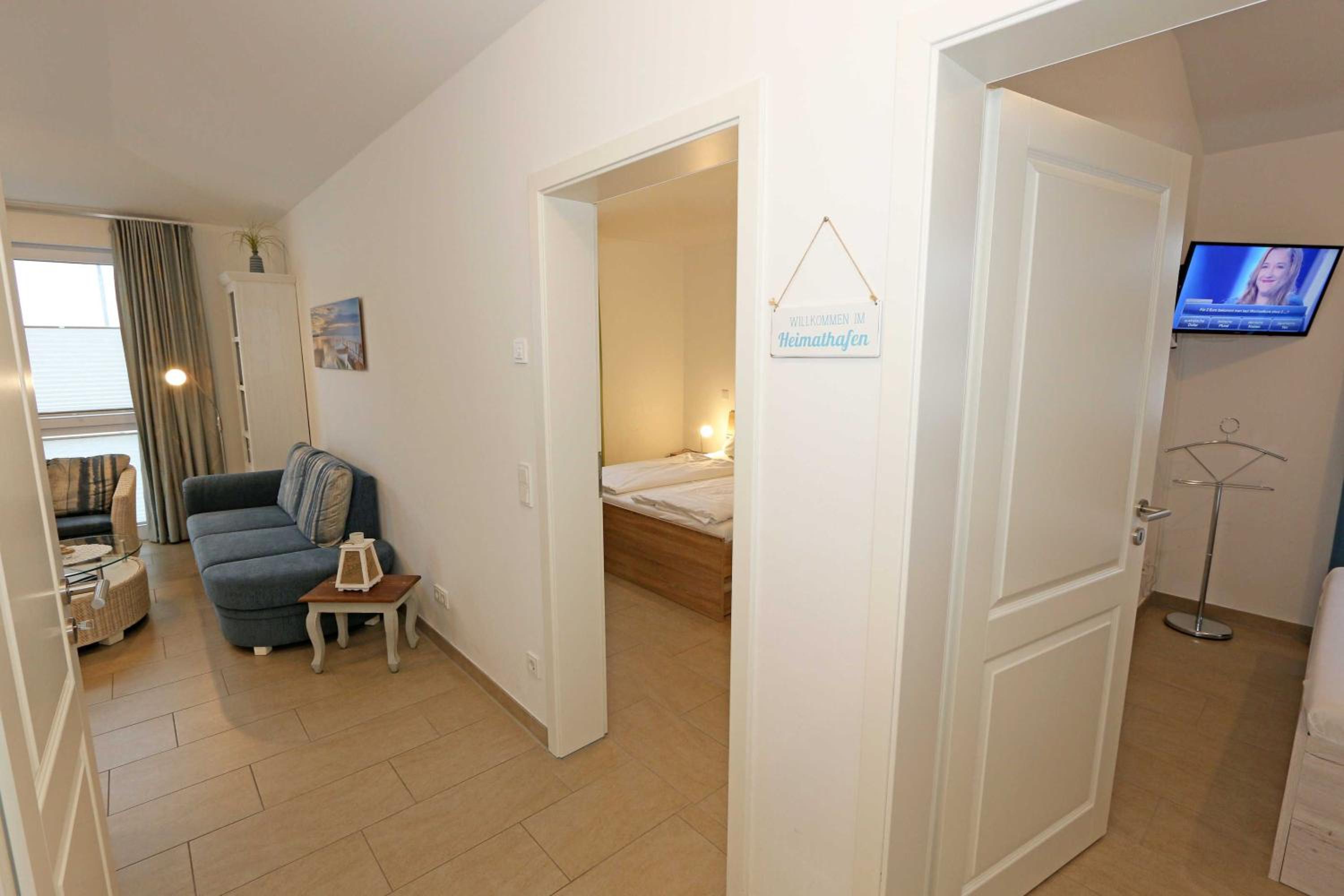 Villa Anni - Ferienwohnungen 08 mit Balkon