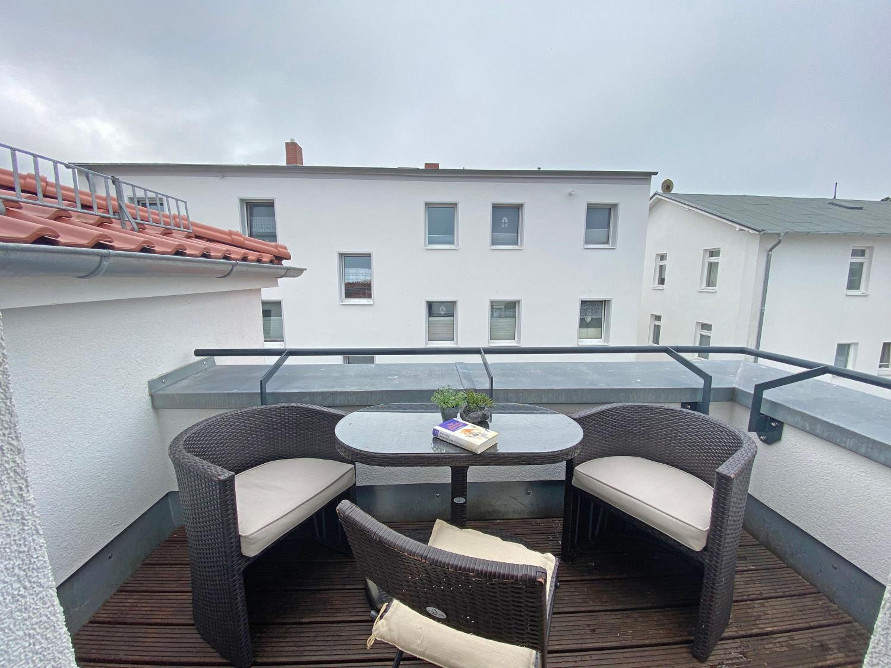 Villa Anni - Ferienwohnungen 08 mit Balkon