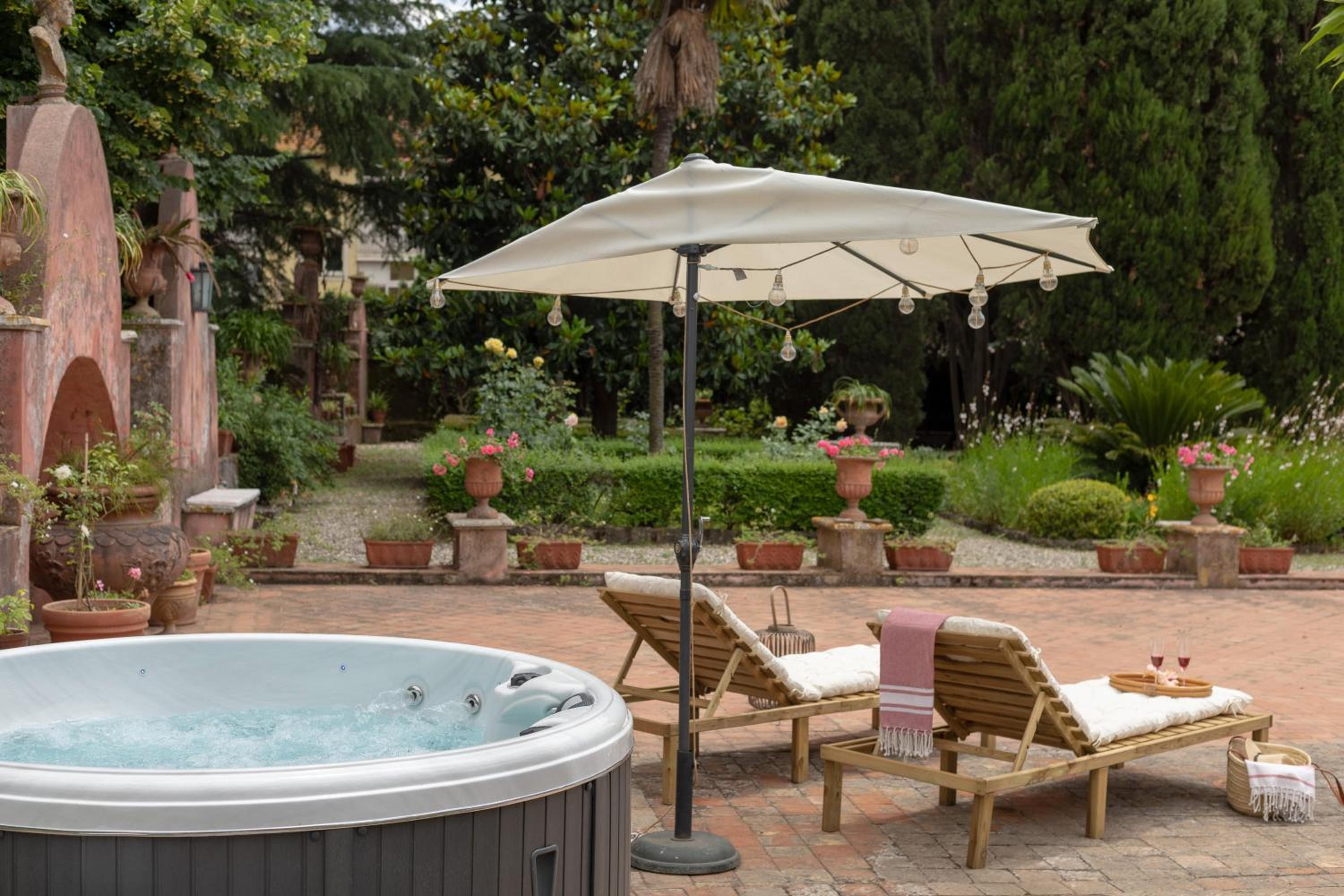 "Villa Gravina" Historical Mansion between Etna and Taormina view 2