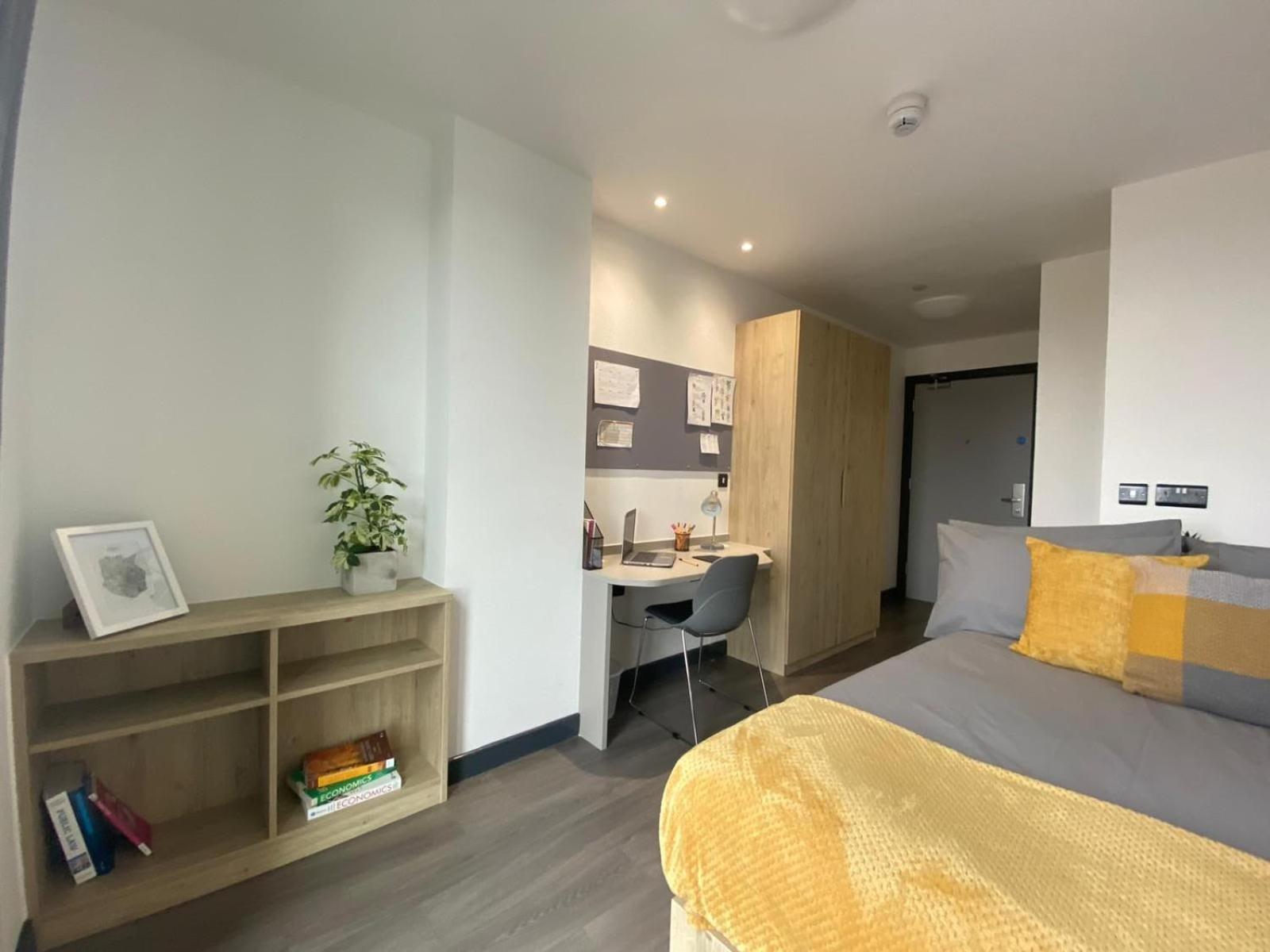 Student-Only Accommodations in Belfast