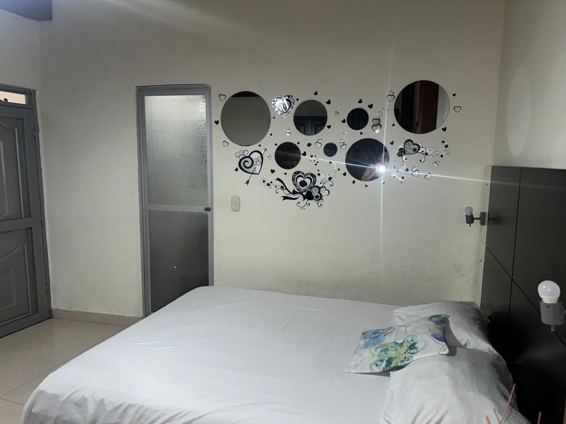 LAS CAMELIAS APARTAHOTEL - La Virginia Risaralda