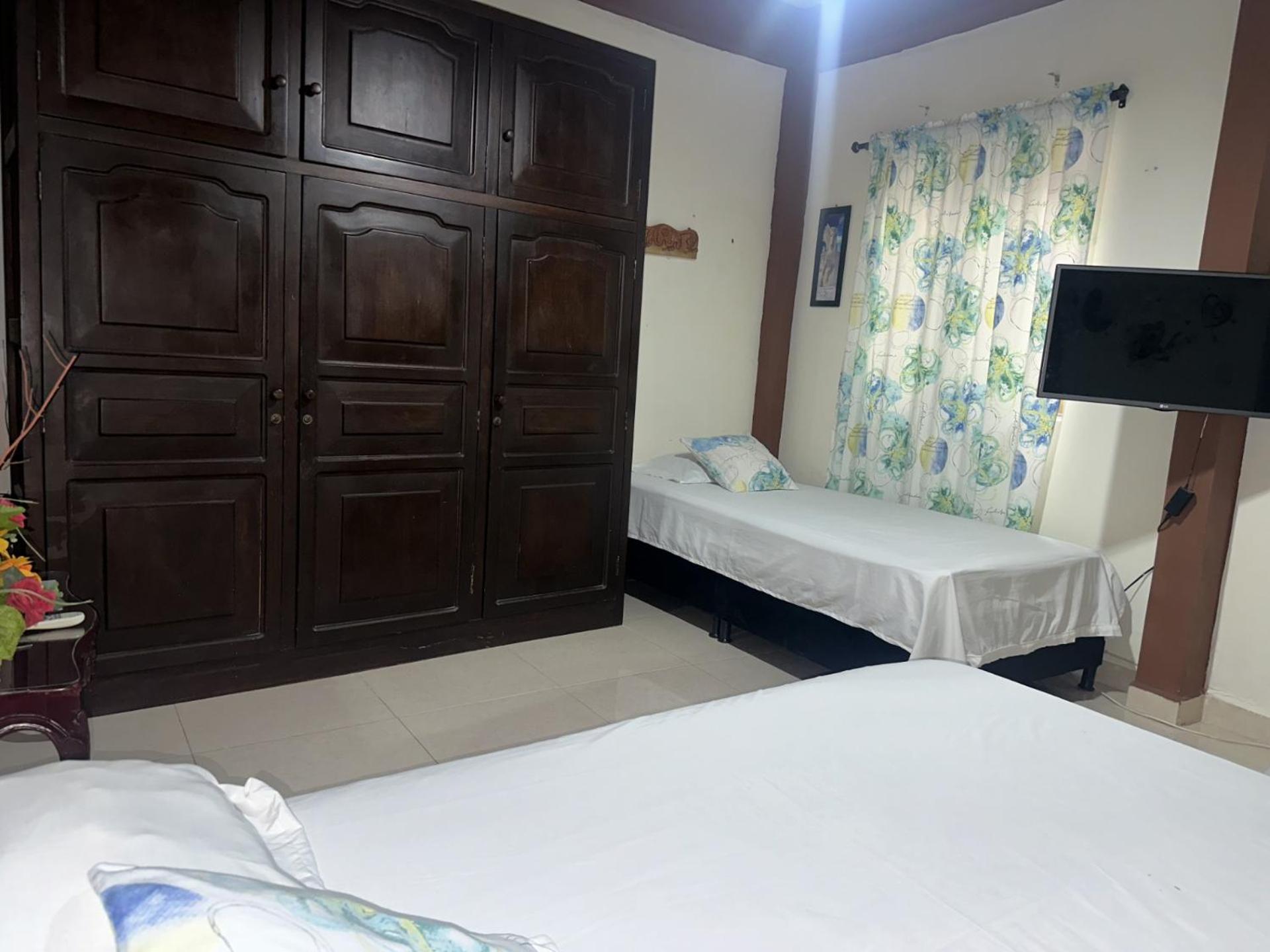 LAS CAMELIAS APARTAHOTEL - La Virginia Risaralda