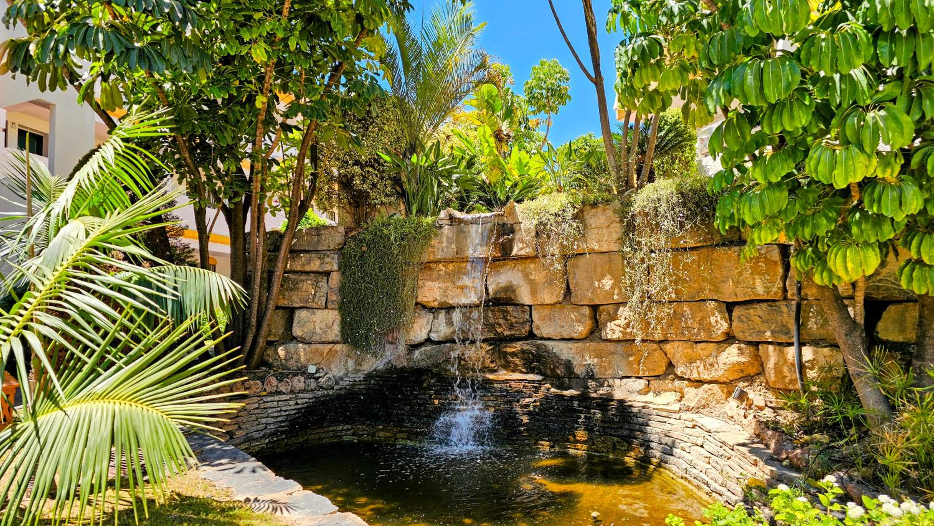 Calanova Grand Golf Residence