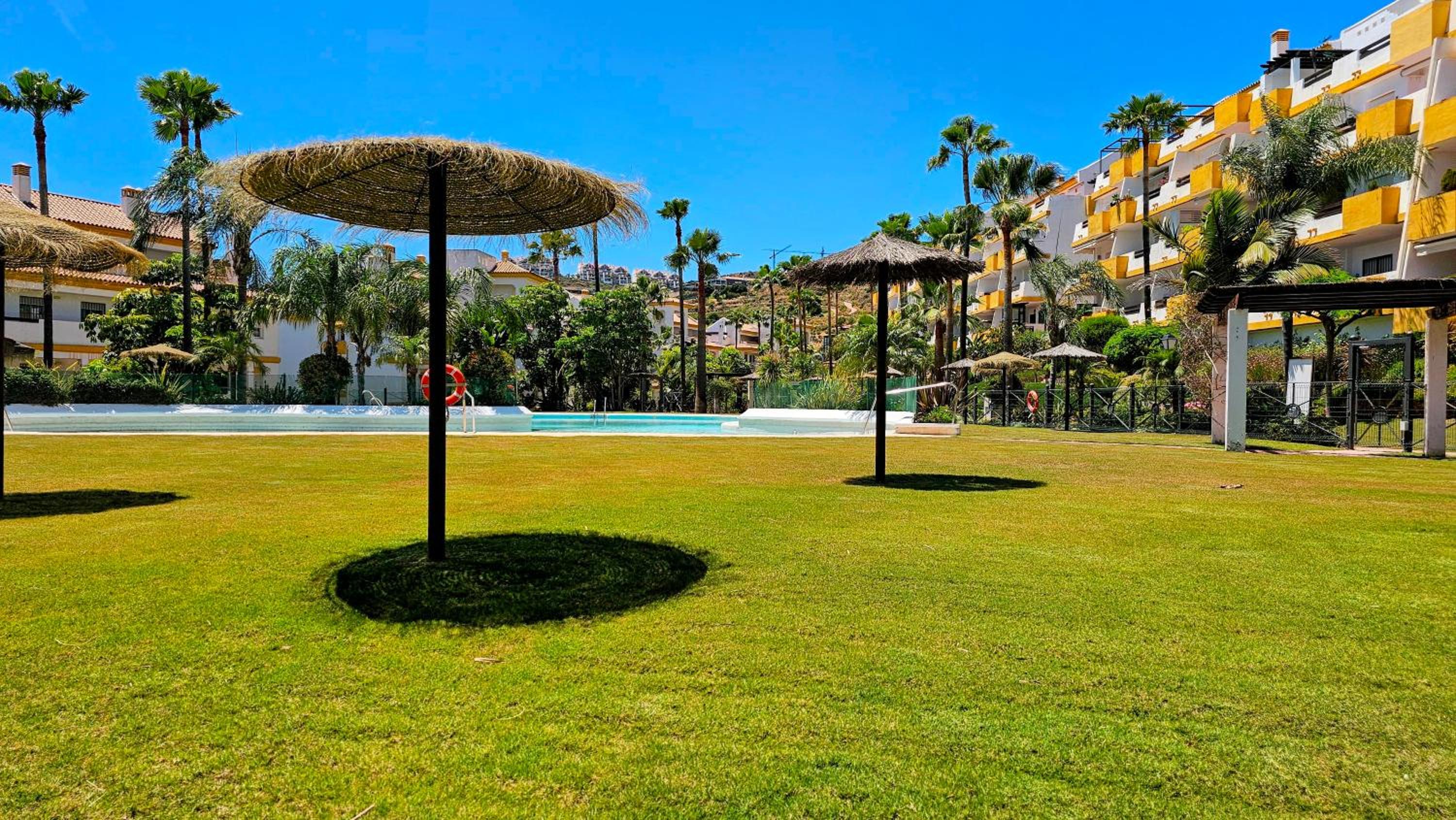 Calanova Grand Golf Residence
