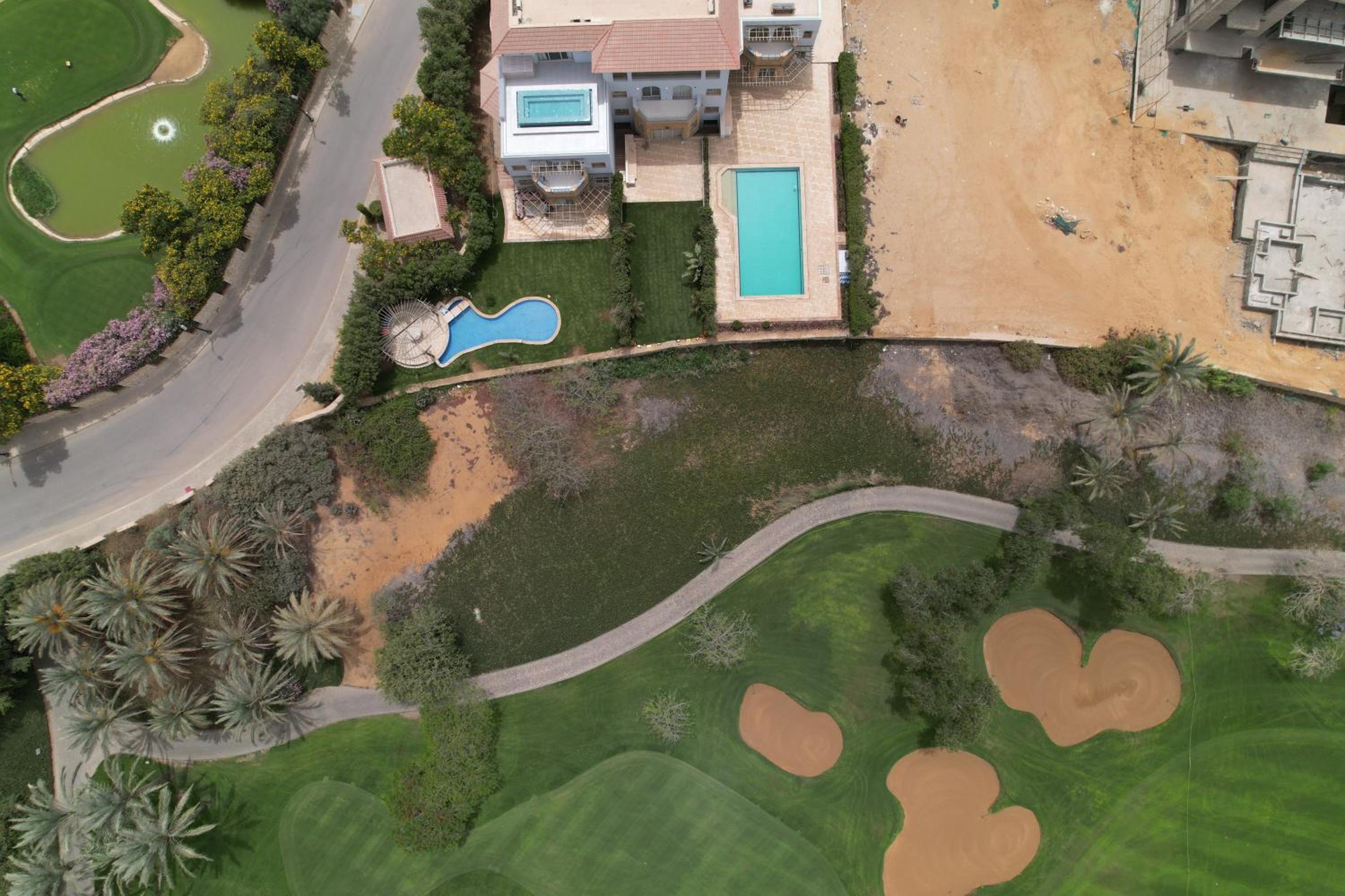 Zyra Golf Residence