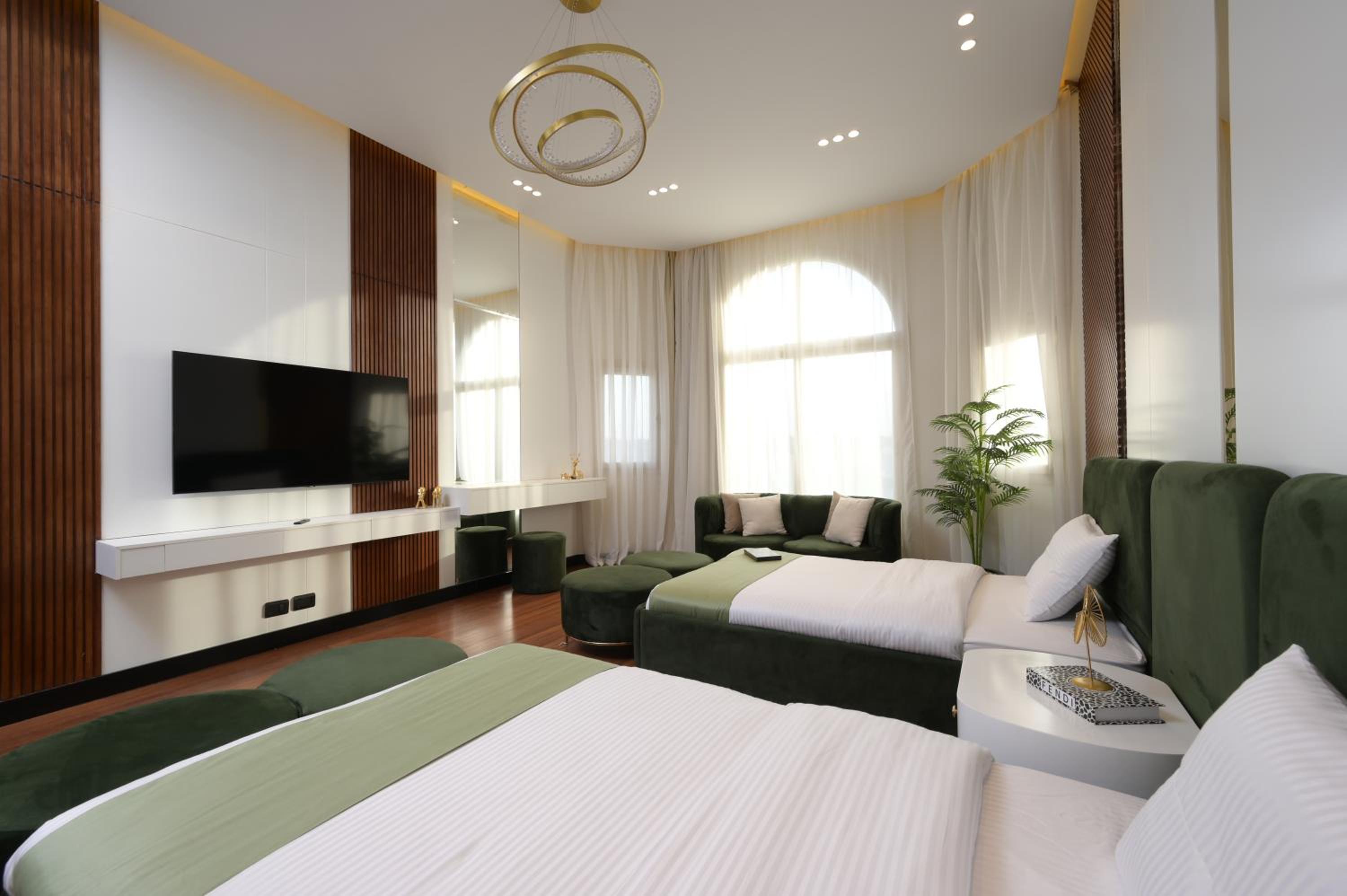 Zyra Golf Residence