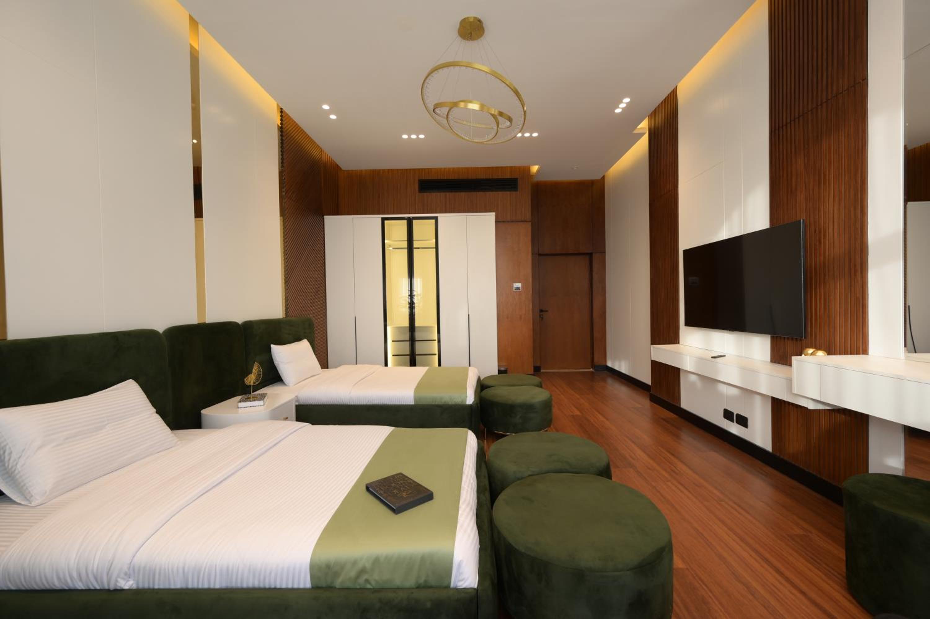 Zyra Golf Residence