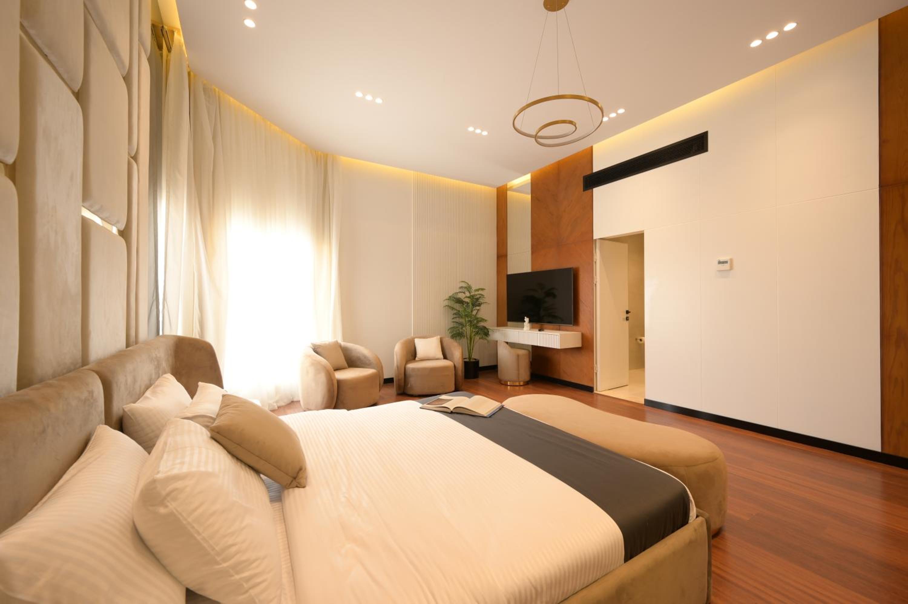 Zyra Golf Residence