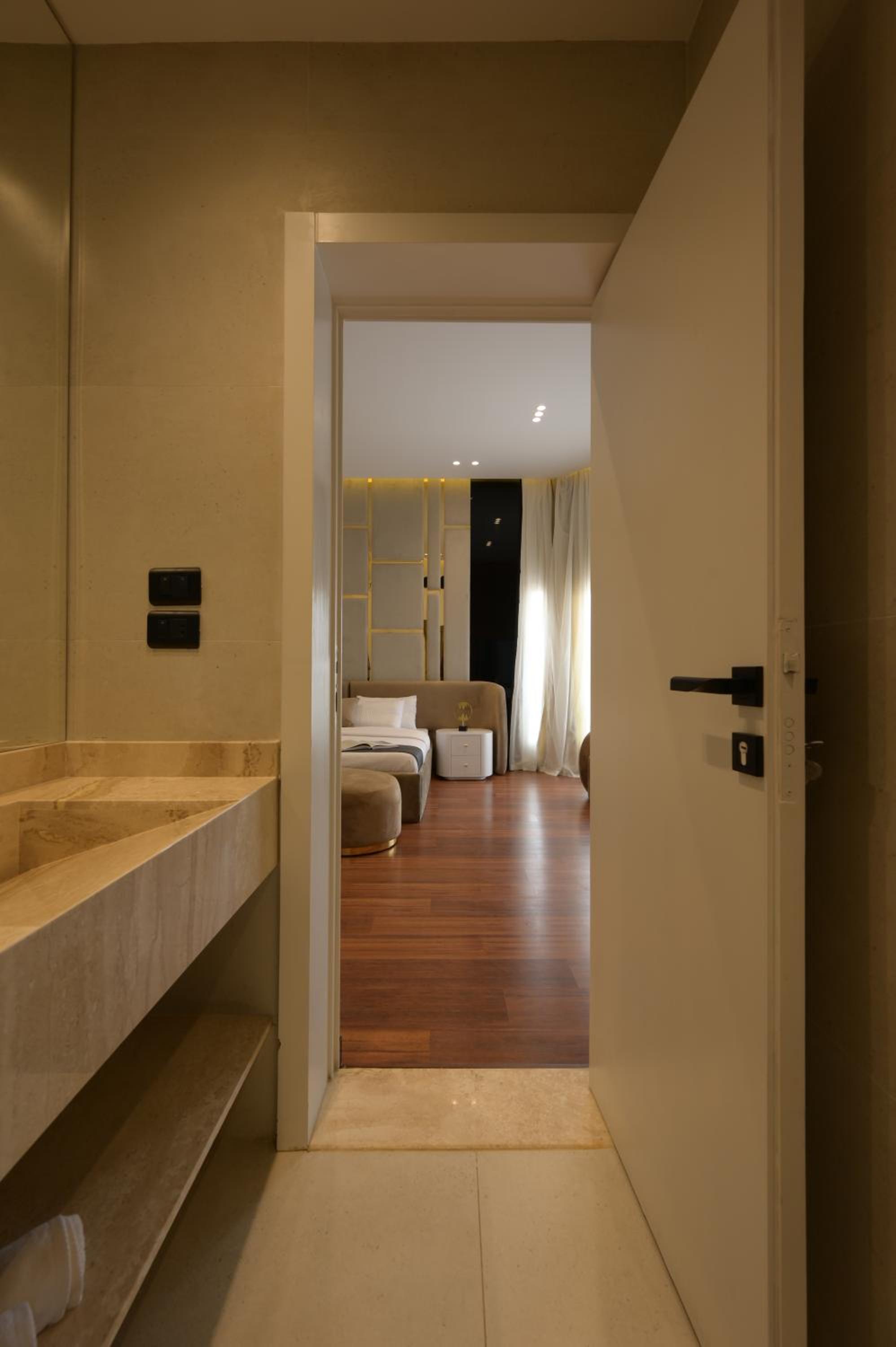 Zyra Golf Residence