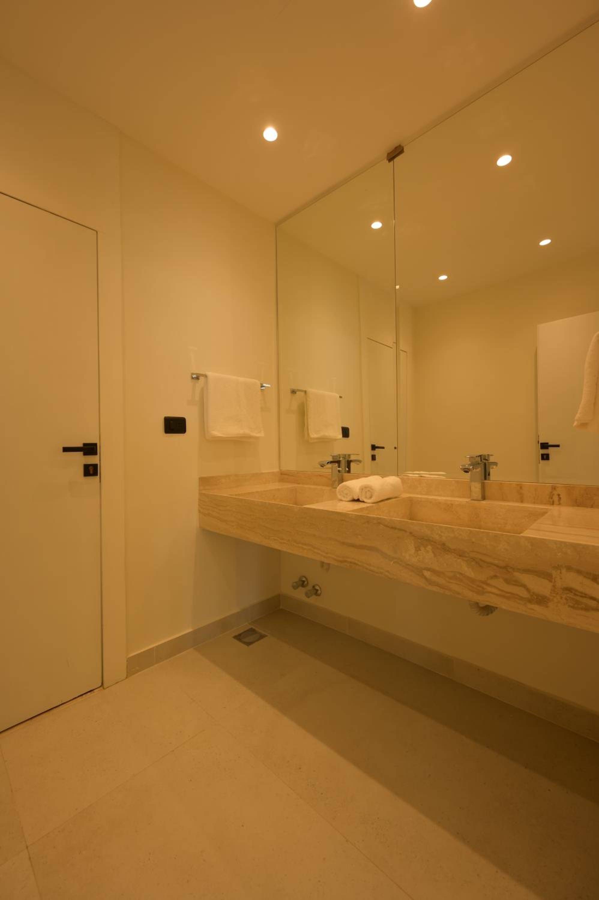 Zyra Golf Residence