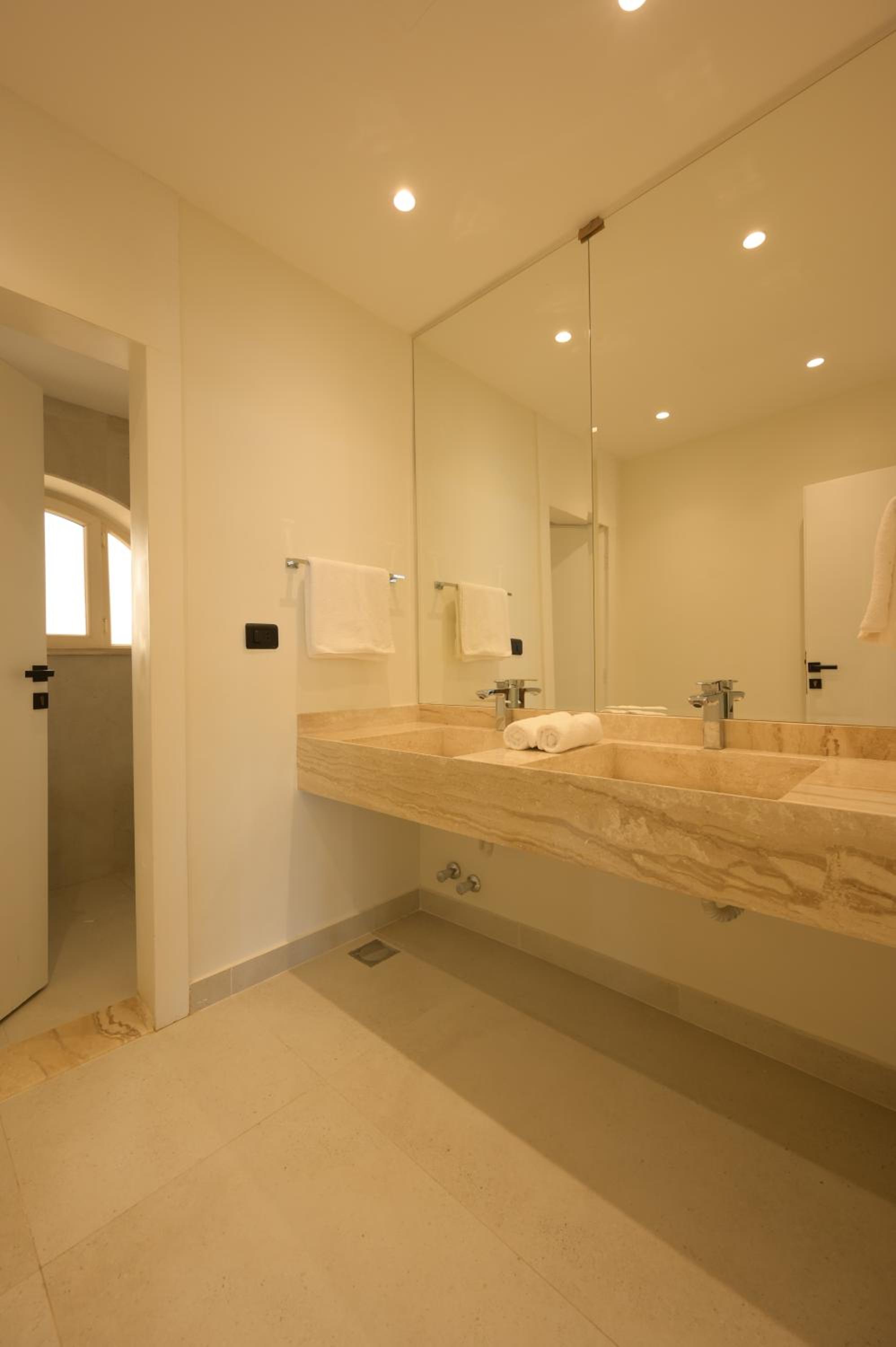 Zyra Golf Residence
