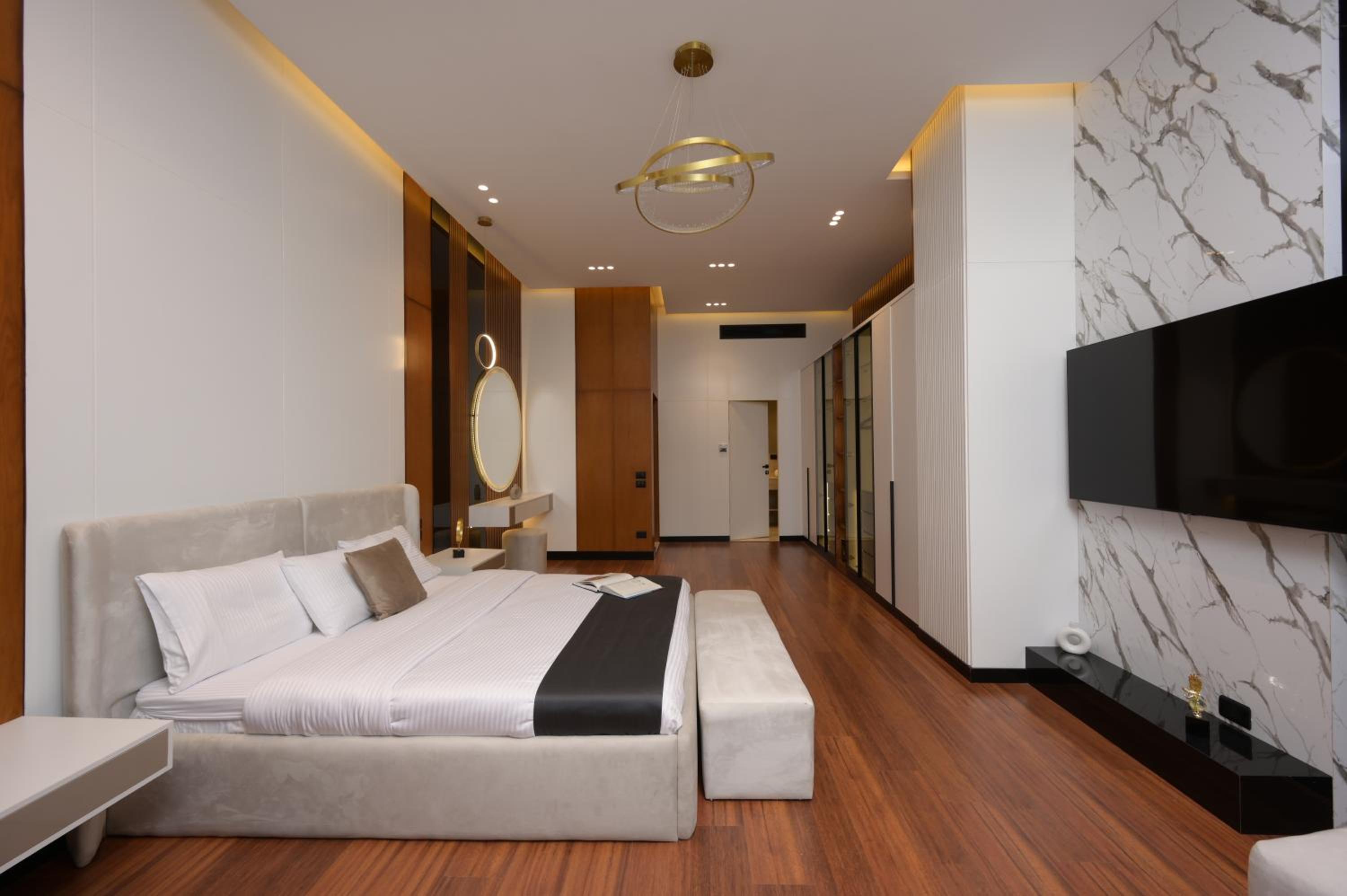 Zyra Golf Residence