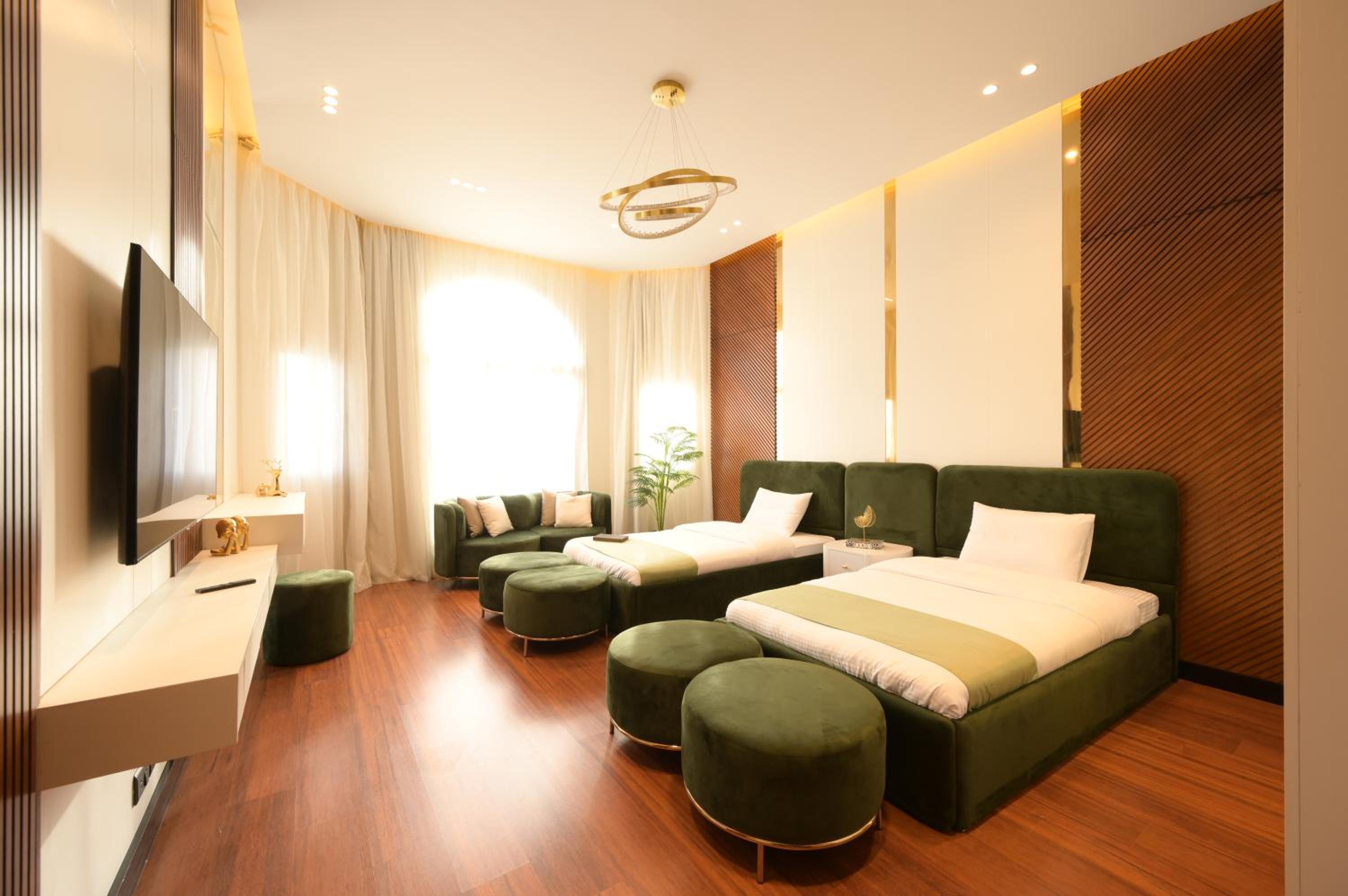 Zyra Golf Residence