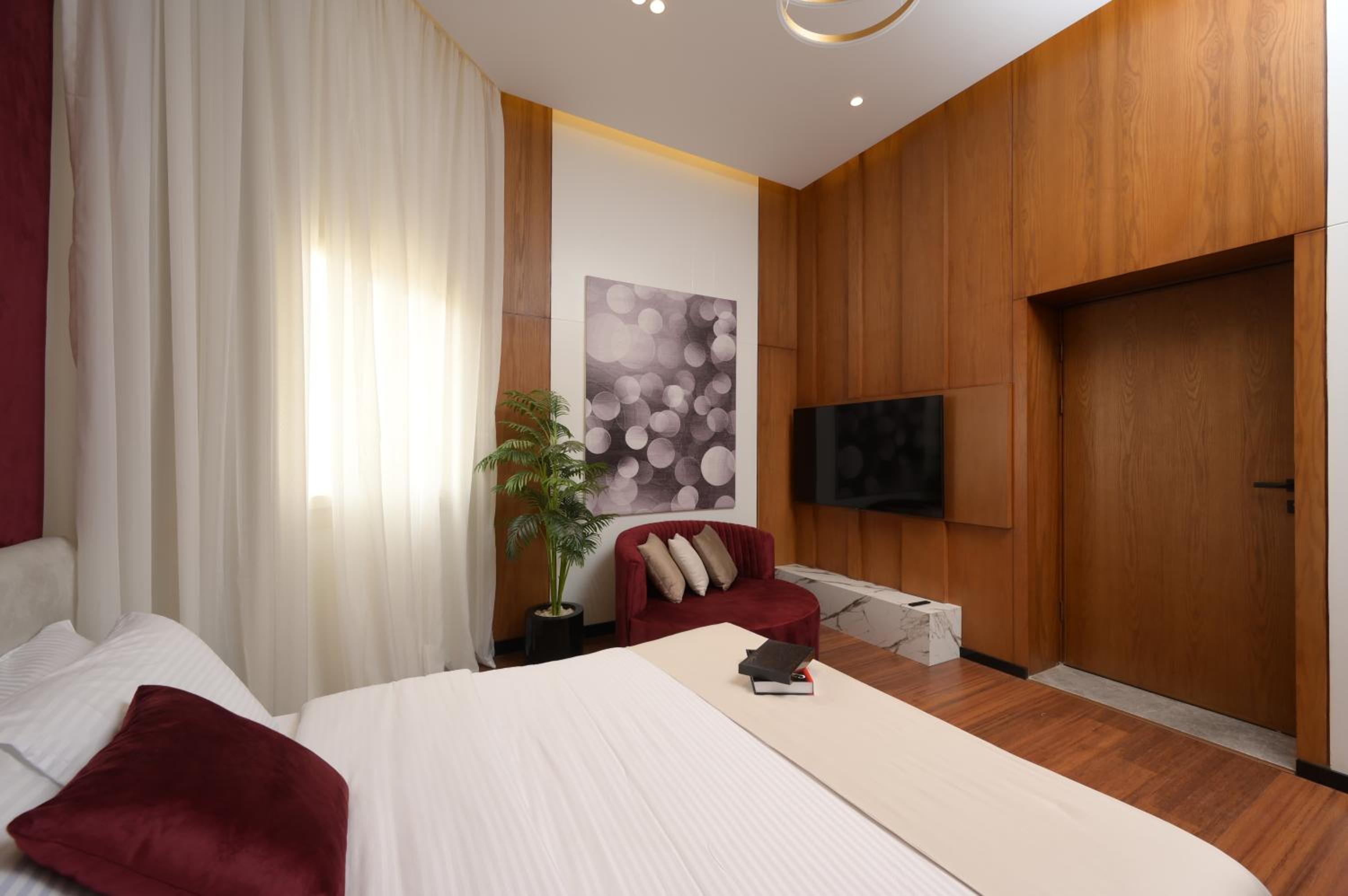 Zyra Golf Residence