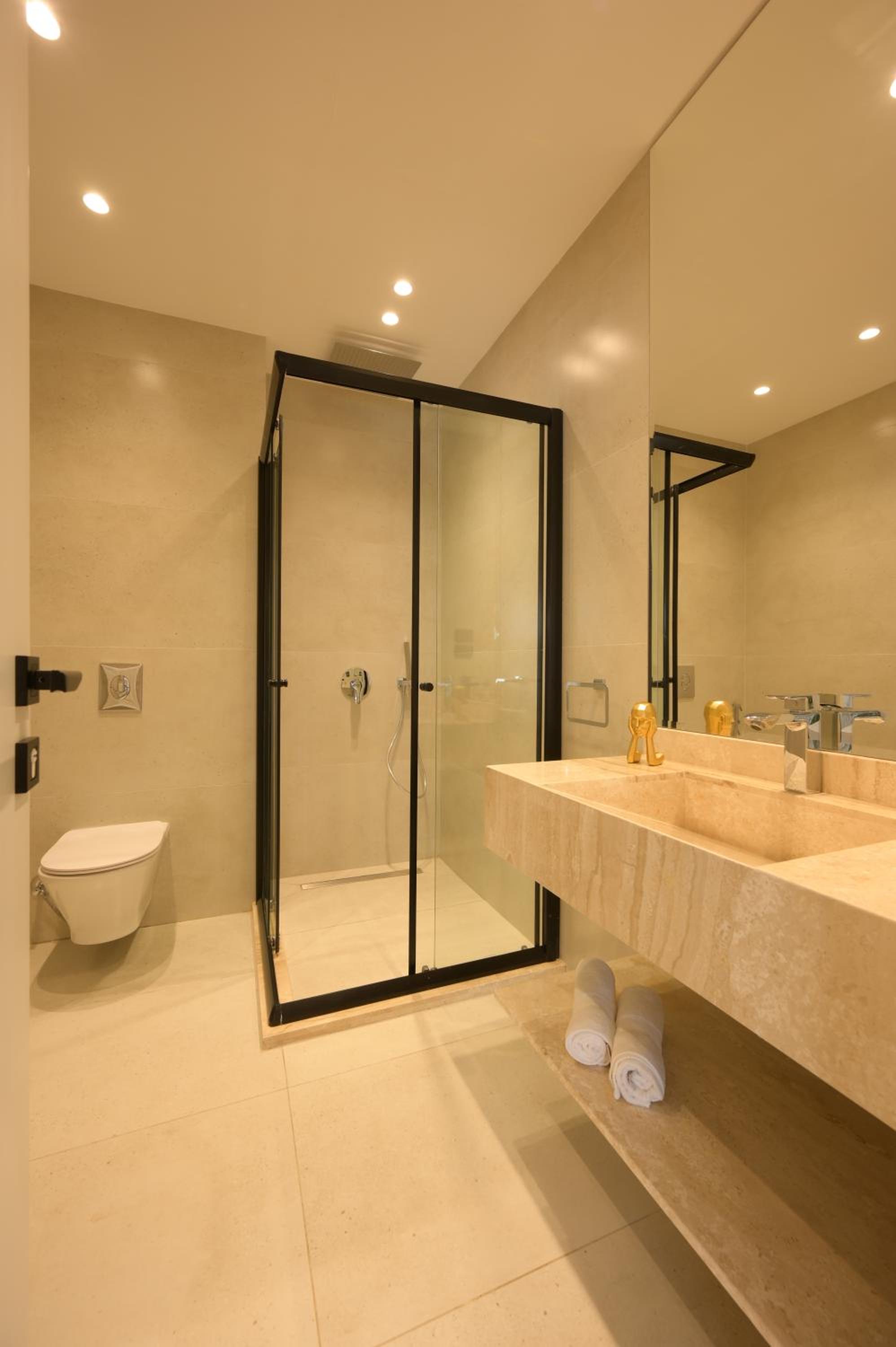 Zyra Golf Residence